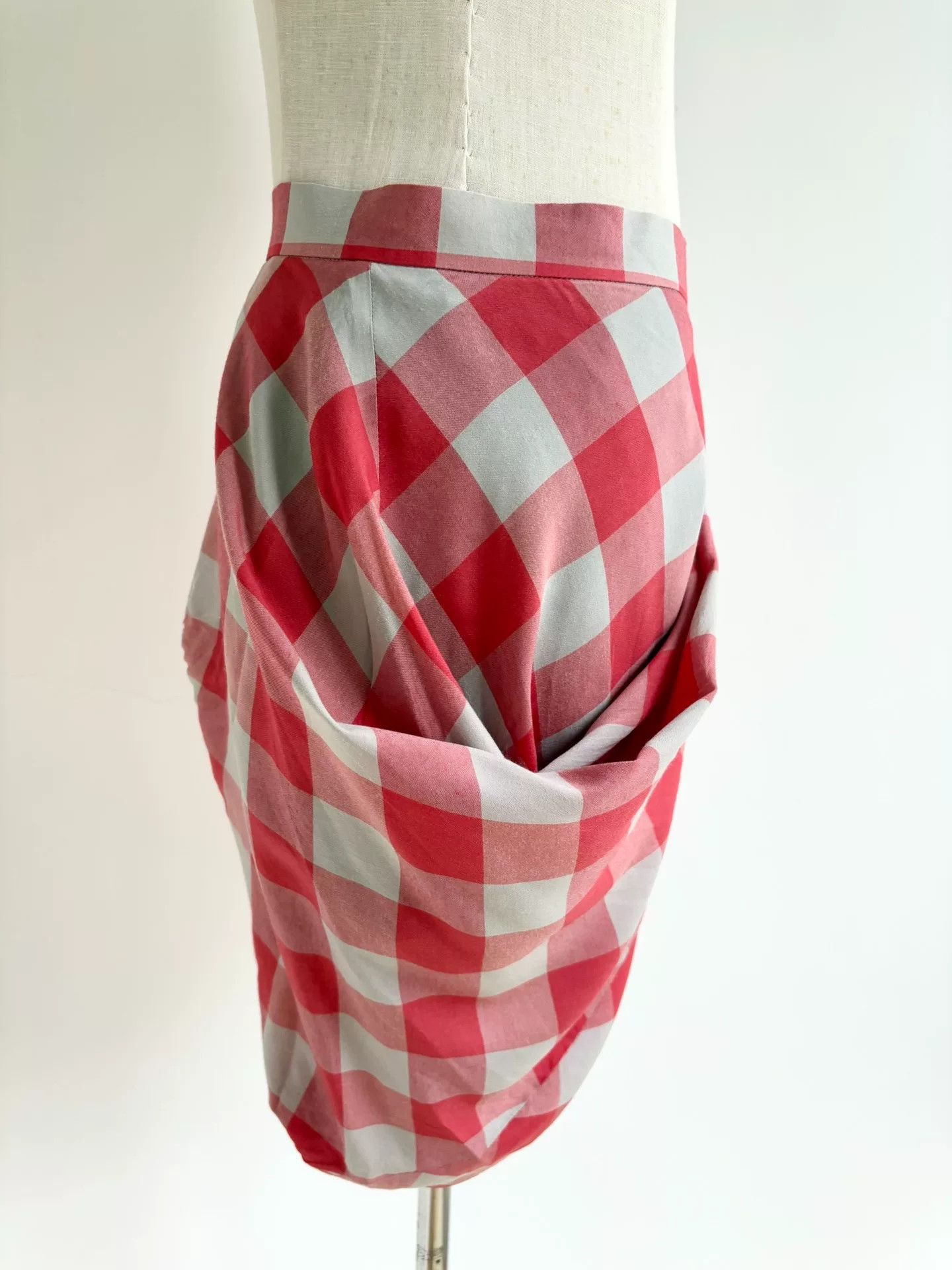 Vivienne Westwood Vivienne Westwood Vintage Red Gray Plaid Irregular Skirt Size 40" / US 18 - 2 Thumbnail