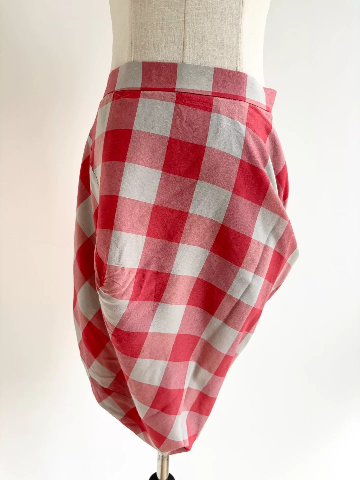 Vivienne Westwood Vivienne Westwood Vintage Red Gray Plaid Irregular Skirt Size 40" / US 18 - 3 Thumbnail
