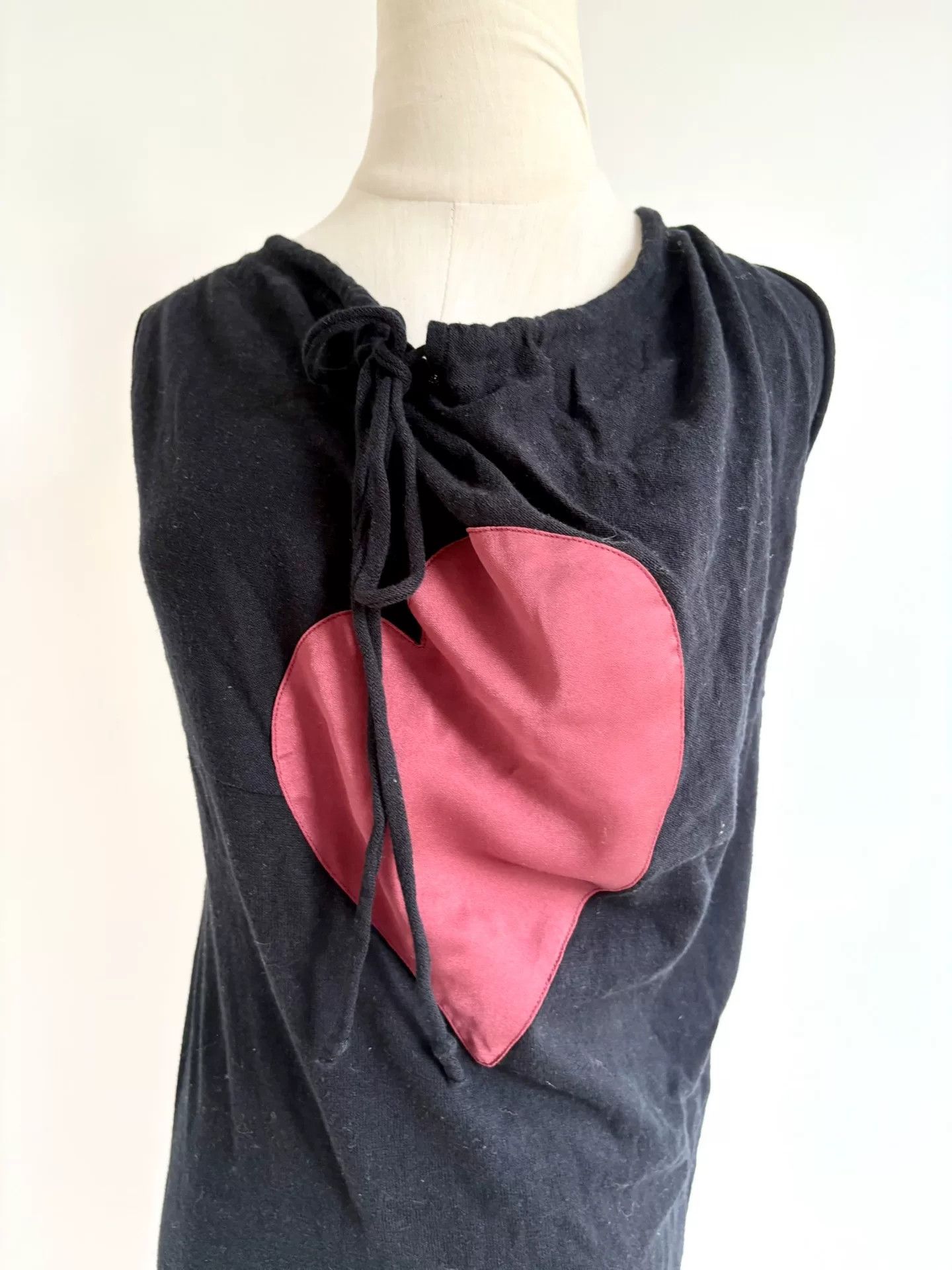 Vivienne Westwood Vivienne Westwood Vintage Black Heart Knit Dress Size M / US 6-8 / IT 42-44 - 3 Thumbnail