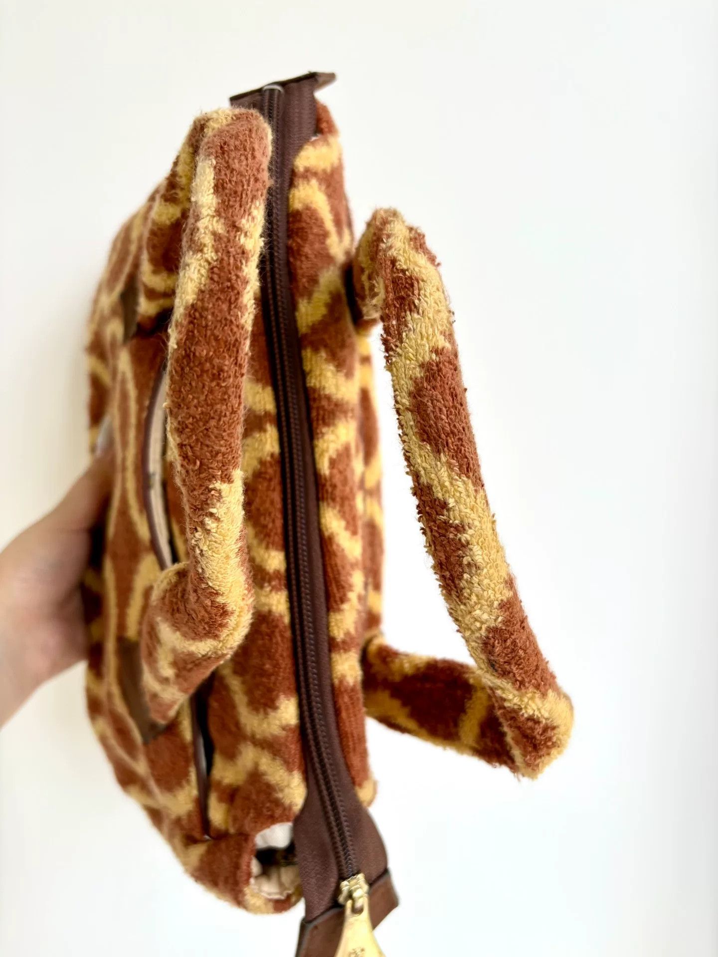 Vivienne Westwood Vivienne Westwood Vintage Brown Pirate Print Handbag Size ONE SIZE - 7 Thumbnail
