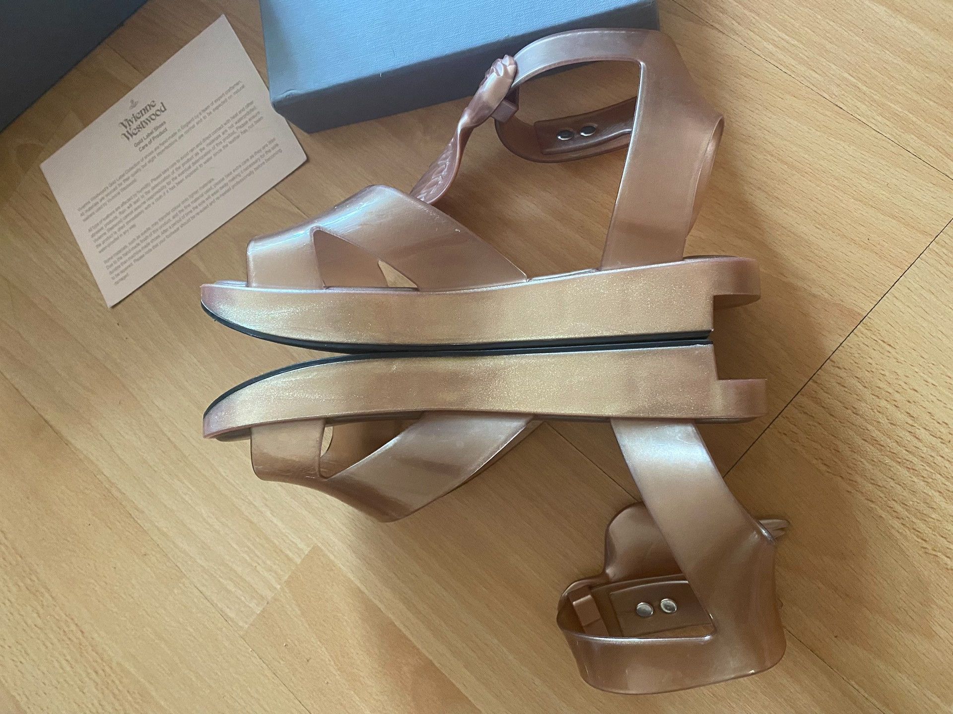 Vivienne Westwood Vivienne Westwood Gold Wing Sandals Size US 6 / IT 36 - 4 Thumbnail