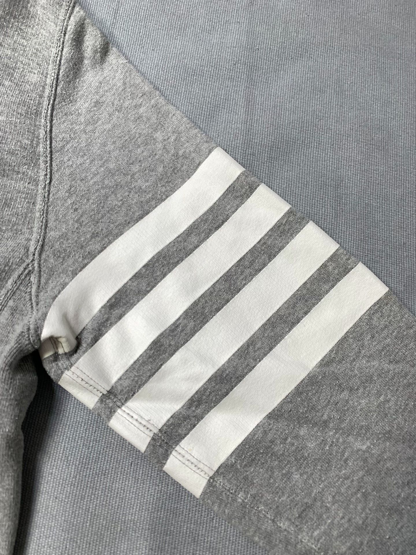 Thom Browne Thom Browne Gray Four-Stripe Sweatshirt Size US M / EU 48-50 / 2 - 5 Thumbnail