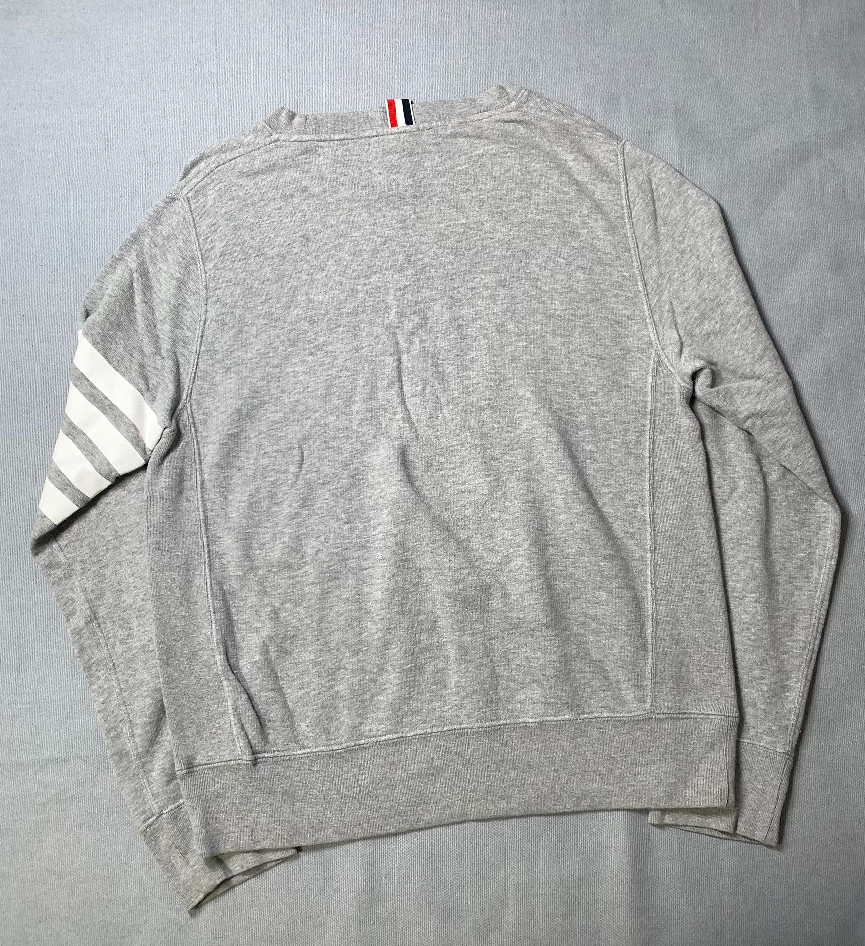 Thom Browne Thom Browne Gray Four-Stripe Sweatshirt Size US M / EU 48-50 / 2 - 3 Thumbnail