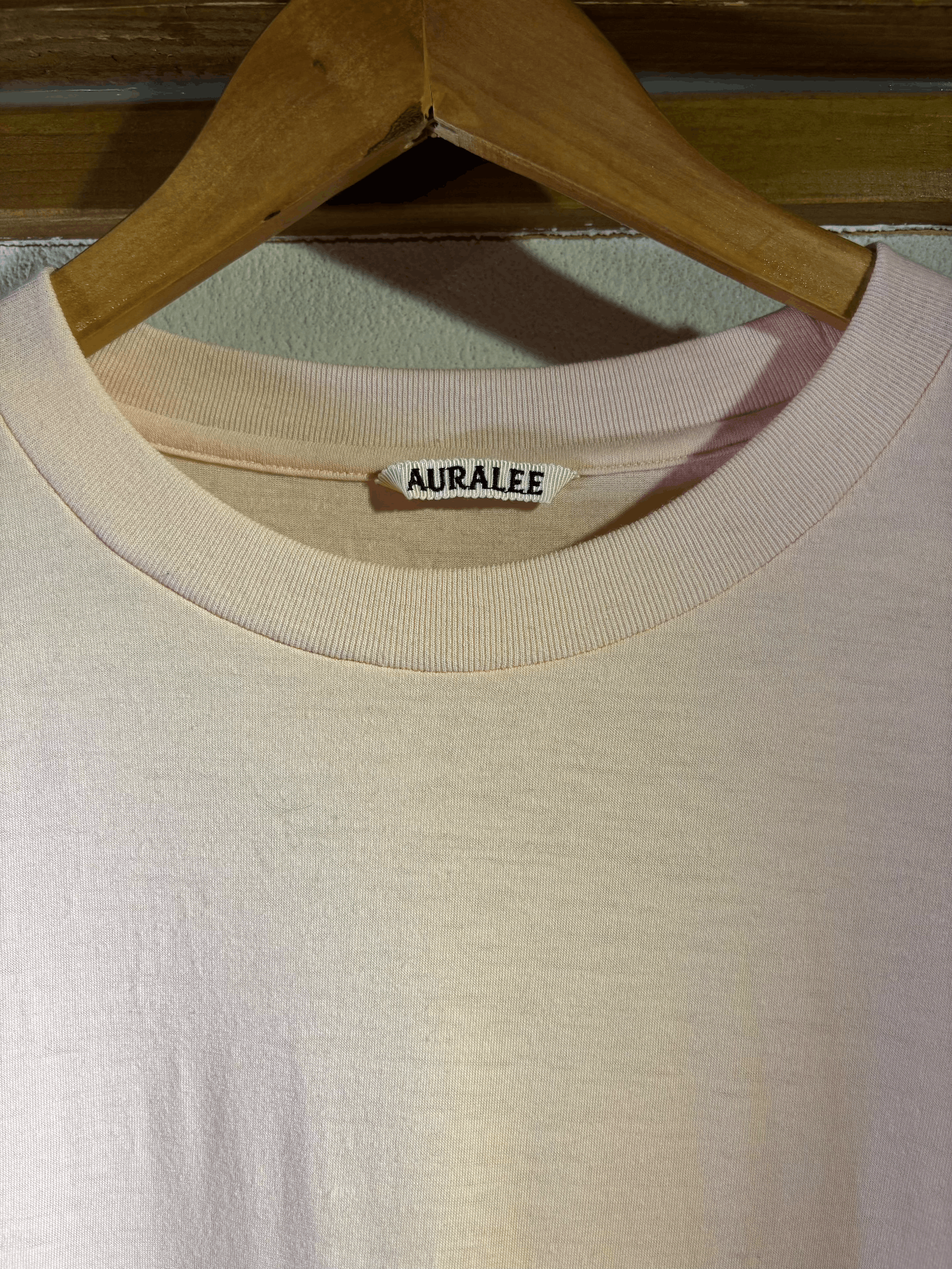 Auralee Auralee All Wool Pink Short-Sleeve Tee Size US XXL / EU 58 / 5 - 2 Thumbnail