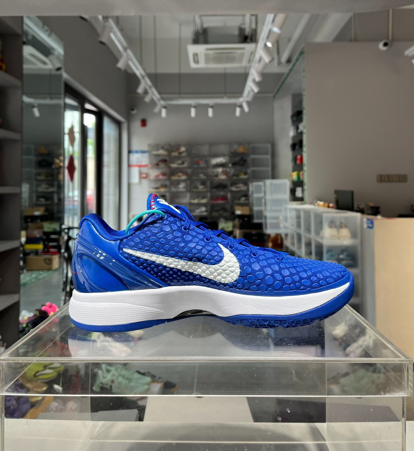 Nike Nike Lowtop Sneakers 11 Men Size US 11 / EU 44 - 6 Thumbnail