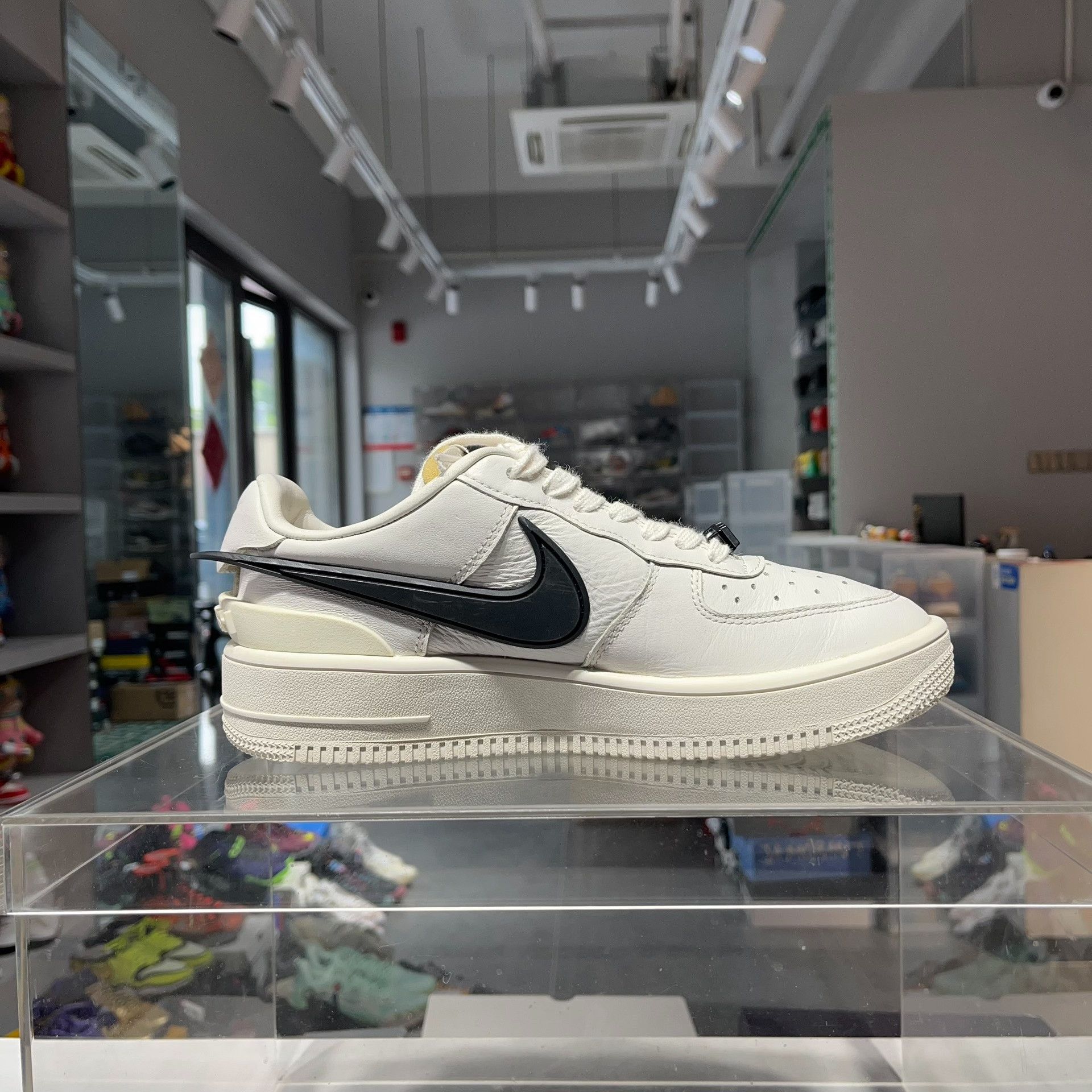 Ambush Design Ambush Design AIR FORCE 1 White Lowtop Sneakers 6 Men Size US 6 / EU 39 - 3 Thumbnail