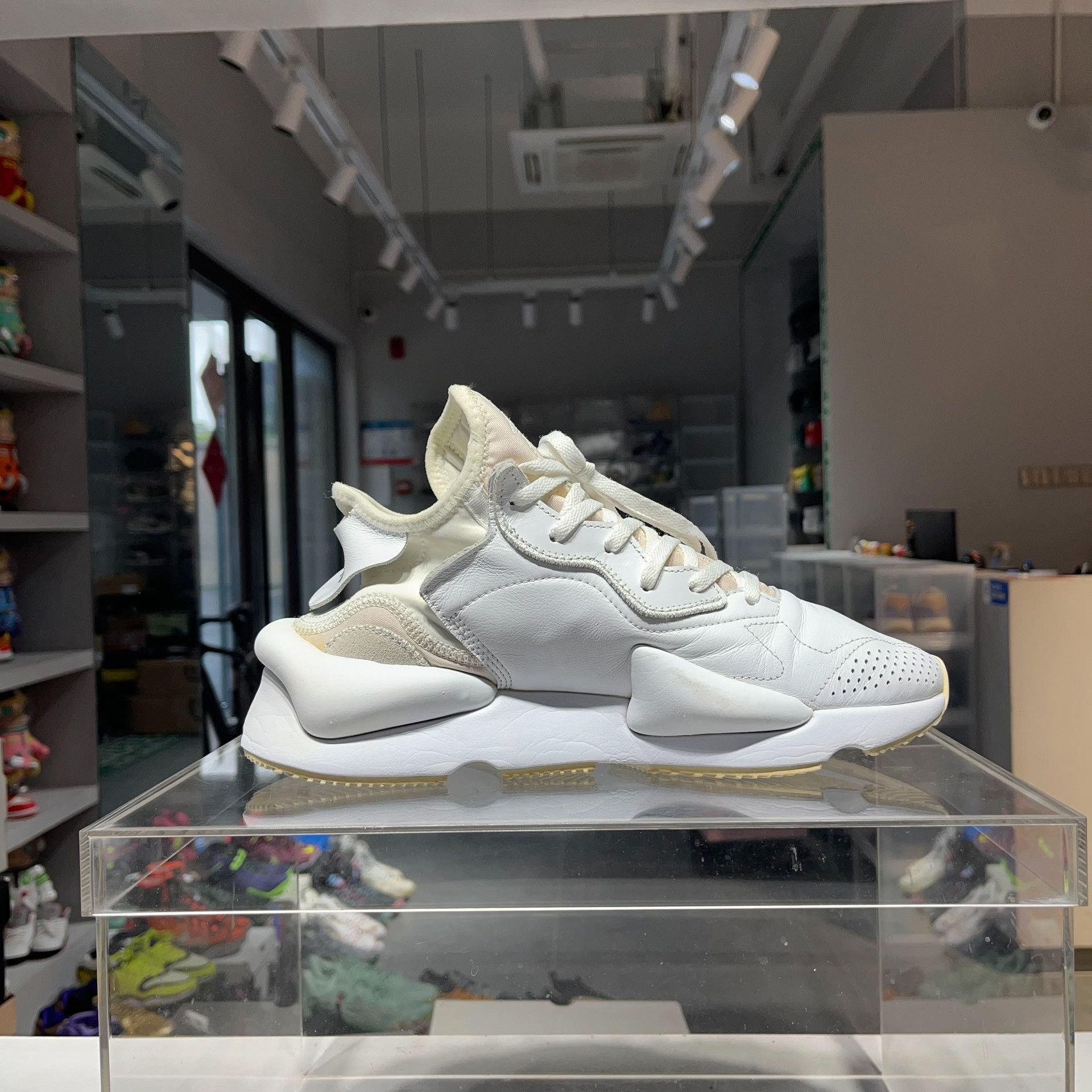 Y-3 Y-3 White Lowtop Sneakers 9 Men Size US 9 / EU 42 - 3 Thumbnail