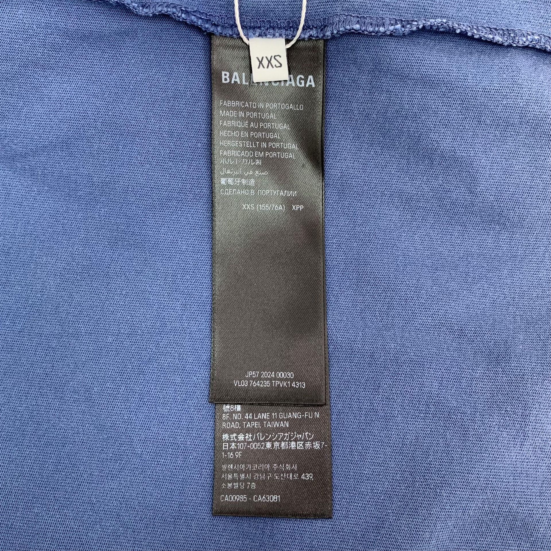 Balenciaga Balenciaga Gradient Wash Embroidered T-Shirt XXS Size US XXS / EU 40 - 7 Thumbnail