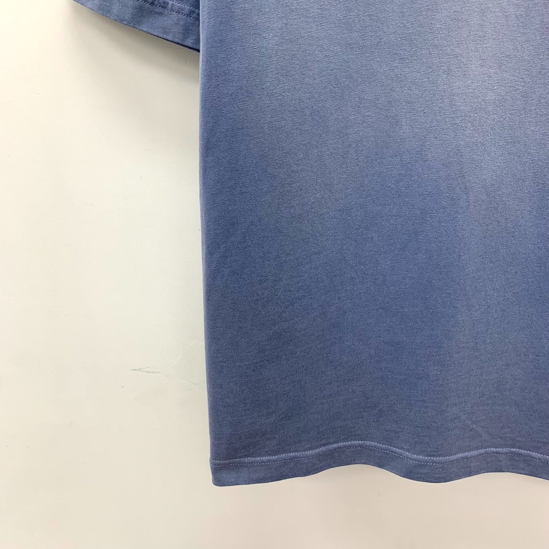 Balenciaga Balenciaga Gradient Wash Embroidered T-Shirt XXS Size US XXS / EU 40 - 5 Thumbnail