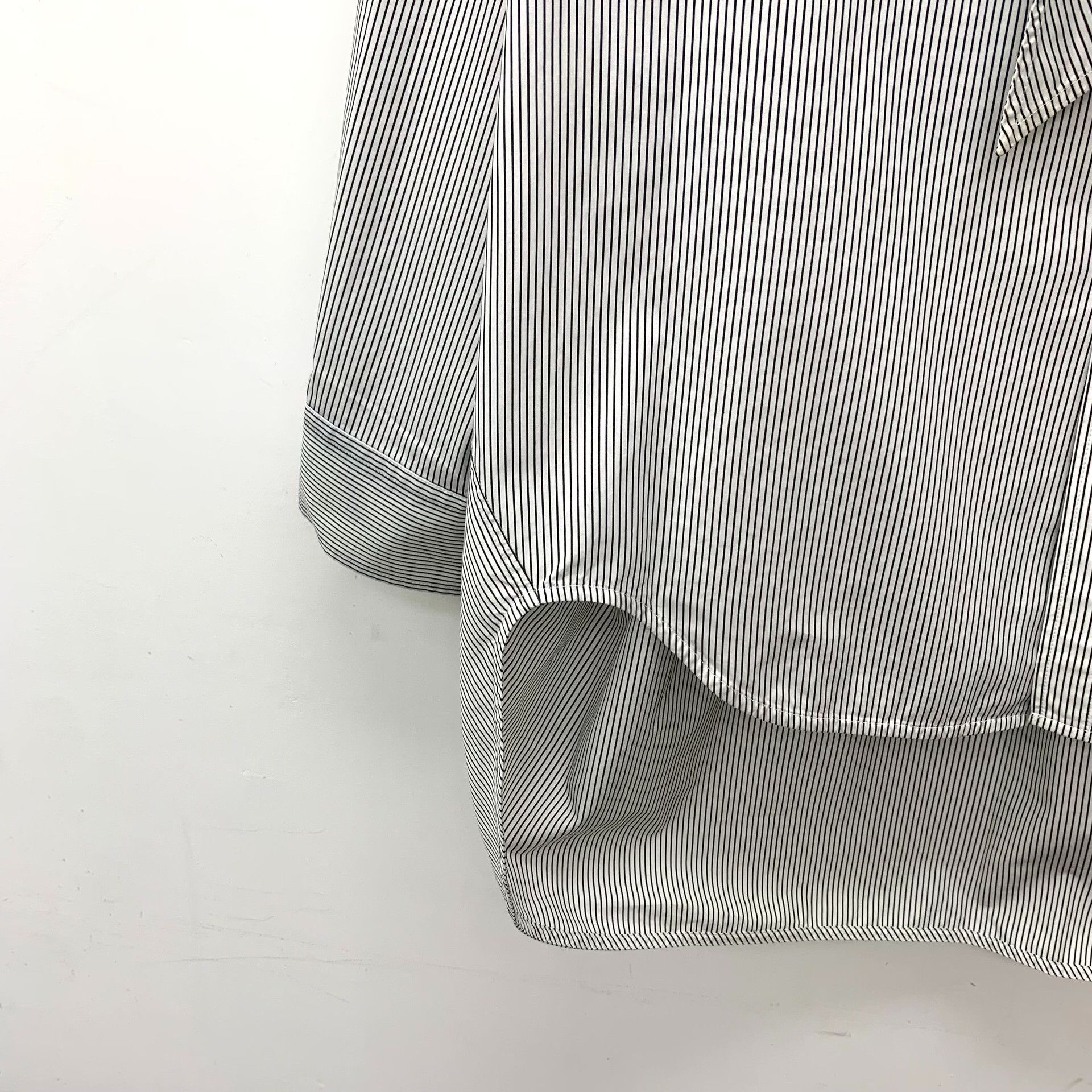 Balenciaga Balenciaga Striped Back Logo Tie Shirt 38 Size US S / EU 44-46 / 1 - 5 Thumbnail