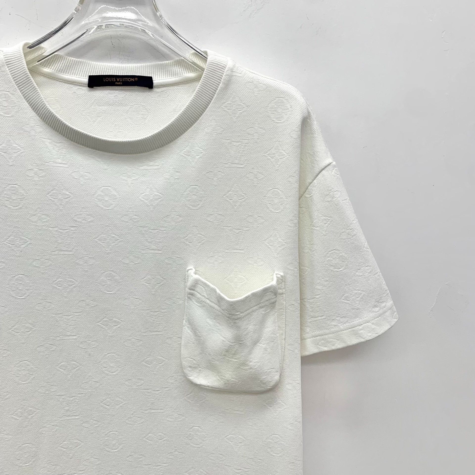 Louis Vuitton Louis Vuitton Monogram Pocket T-Shirt S Size US S / EU 44-46 / 1 - 4 Thumbnail