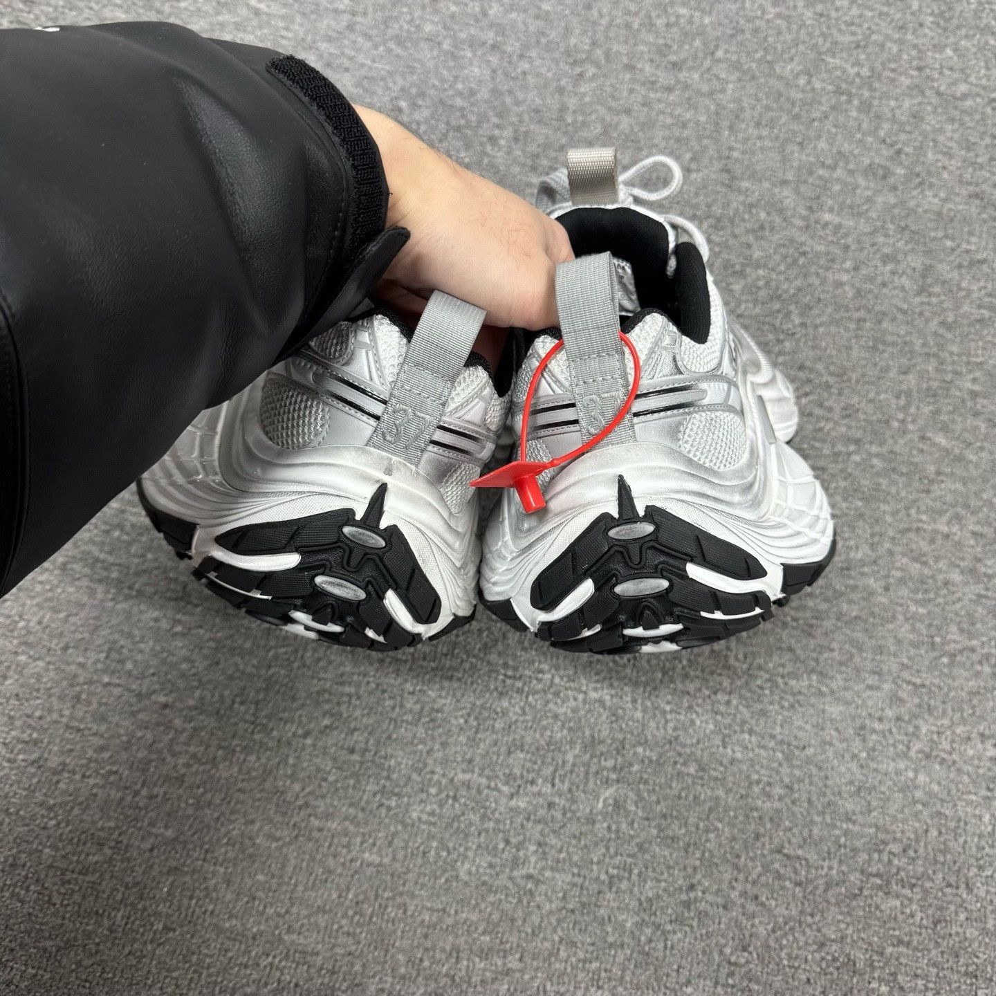 Balenciaga Balenciaga Silver 10XL Sneakers 37 Size US 5 / EU 37 - 5 Thumbnail