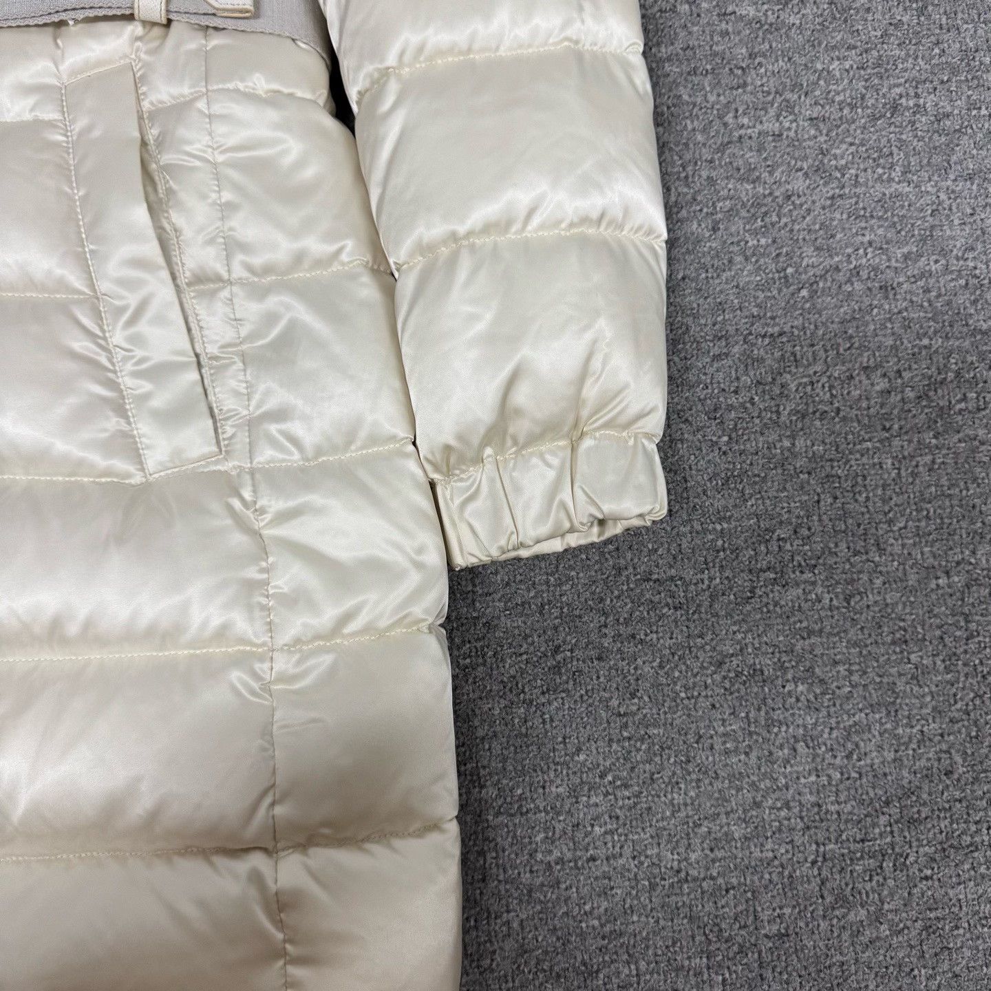 Prada Prada Fur Trim Belted Hooded Down Jacket 38 Size XS / US 0-2 / IT 36-38 - 4 Thumbnail