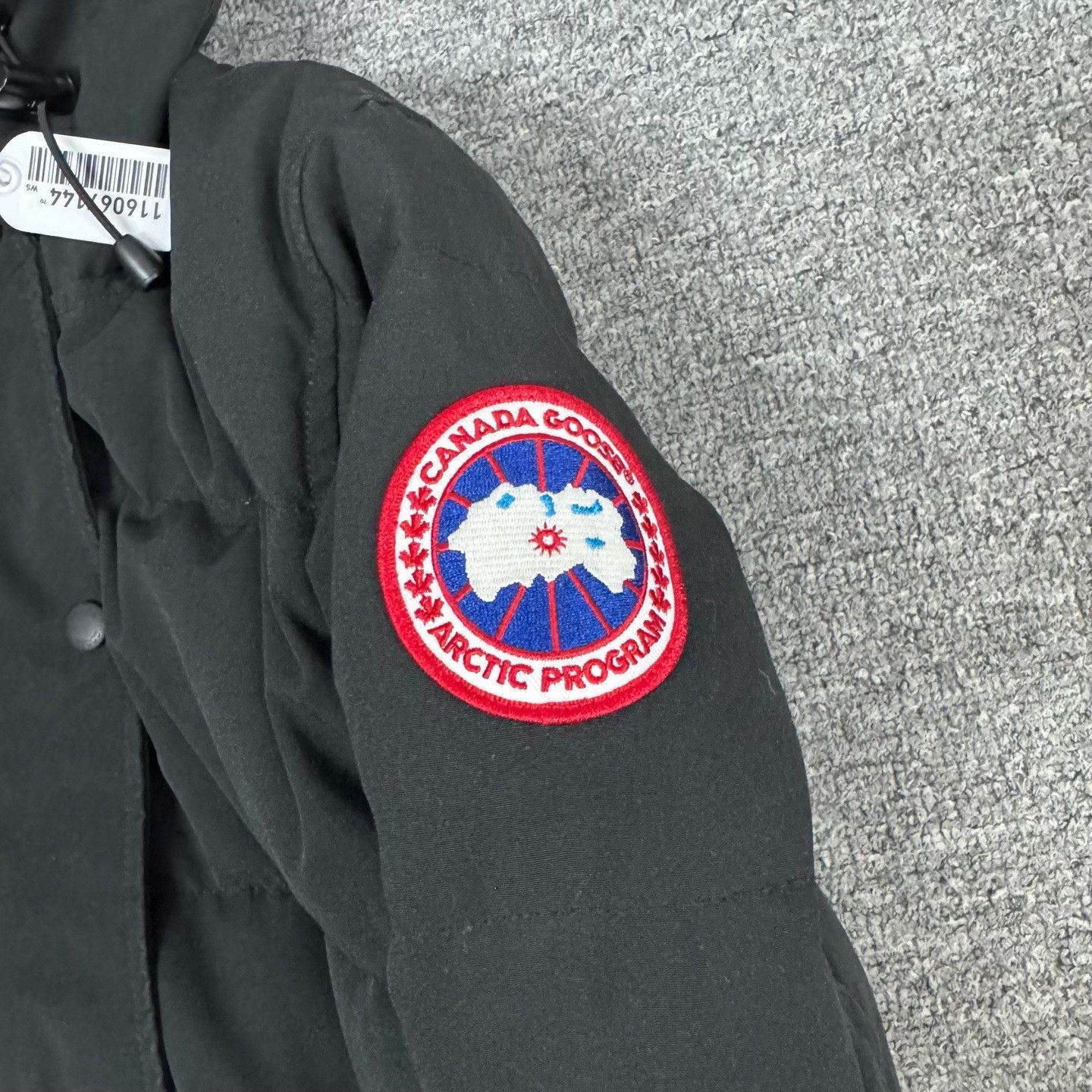 Canada Goose Canada Goose Black Hooded Down Parka M Size US M / EU 48-50 / 2 - 6 Thumbnail
