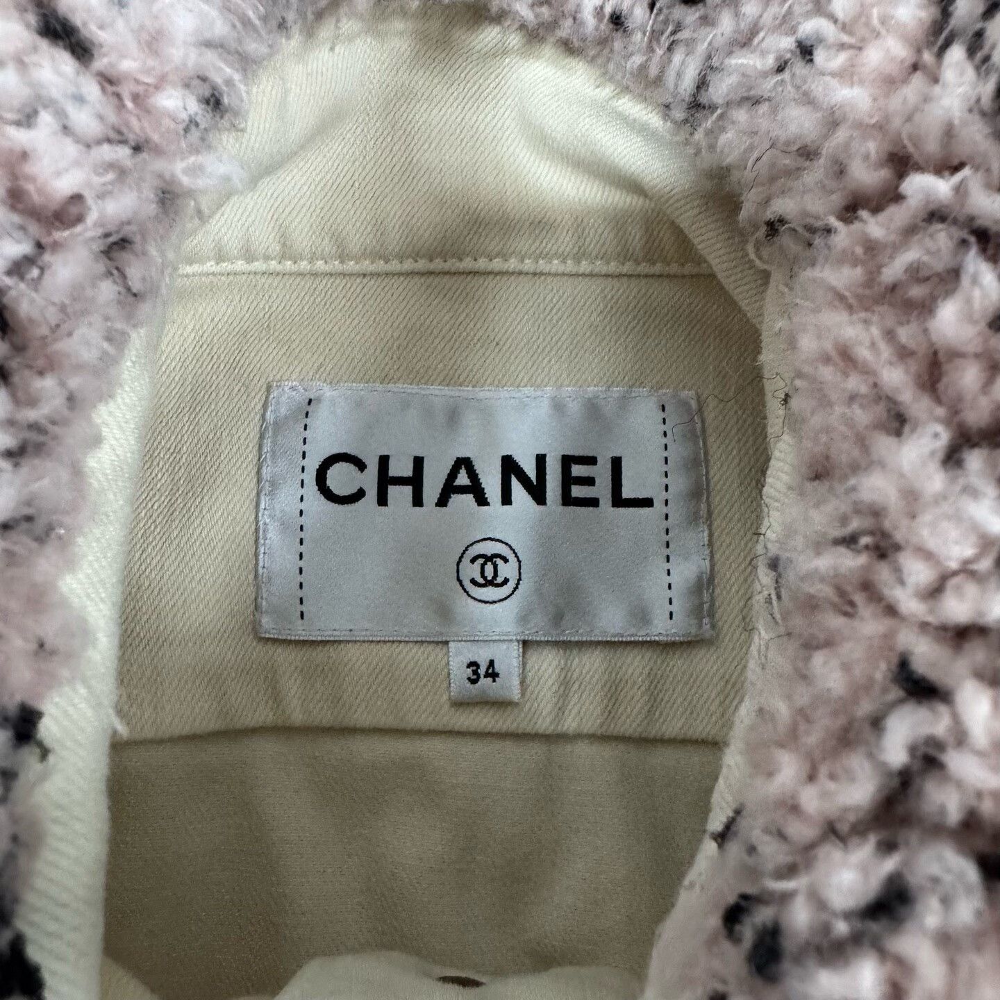 Chanel Chanel Bouclé Wool Collar Silk Jacket Size 34 Size XS / US 0-2 / IT 36-38 - 6 Thumbnail