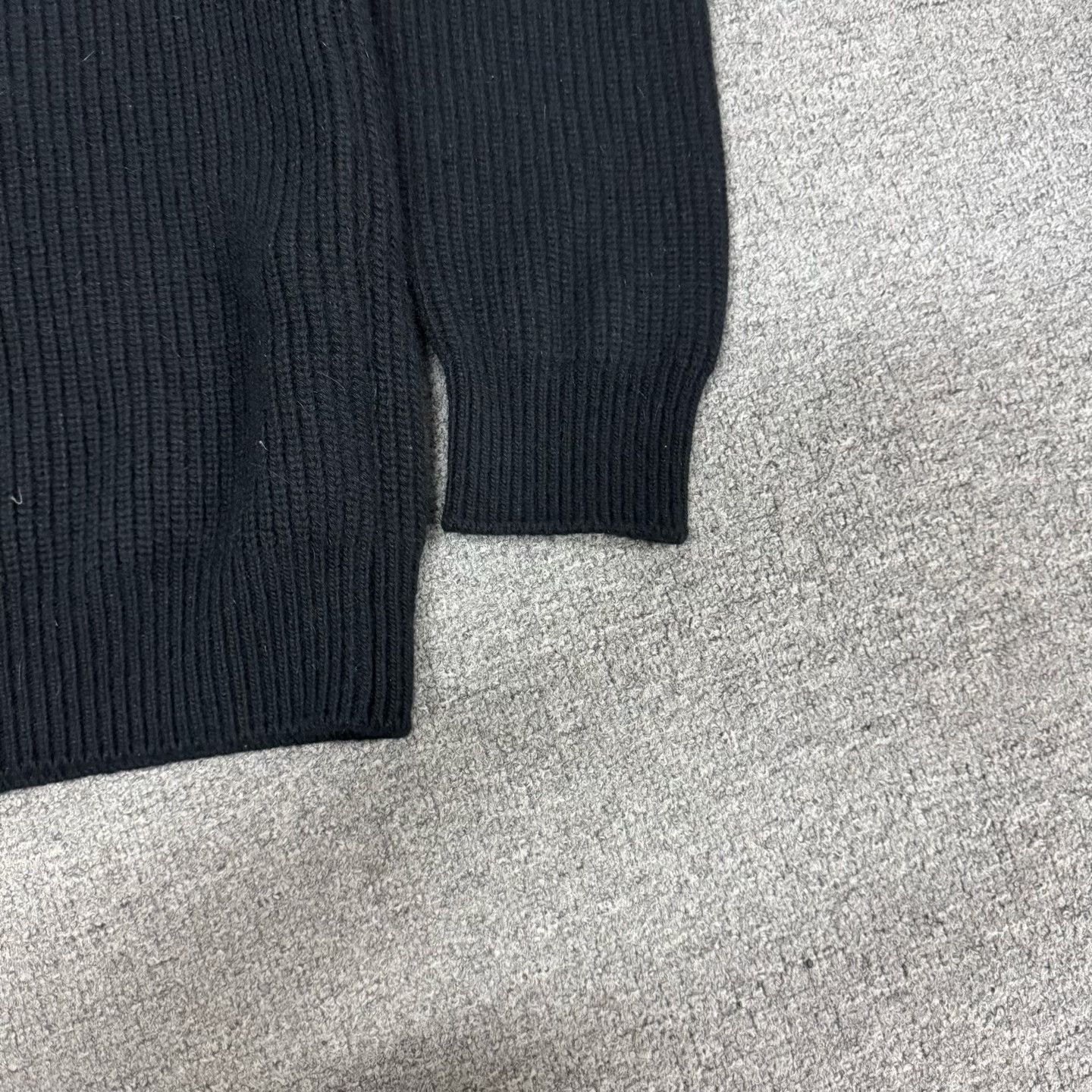 Celine Celine Logo Wool Knit Sweater L Size US L / EU 52-54 / 3 - 4 Thumbnail