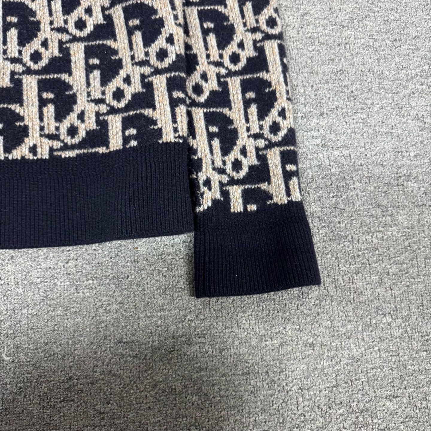 Dior Dior Oblique Monogram Wool Sweater Size L Size US L / EU 52-54 / 3 - 4 Thumbnail