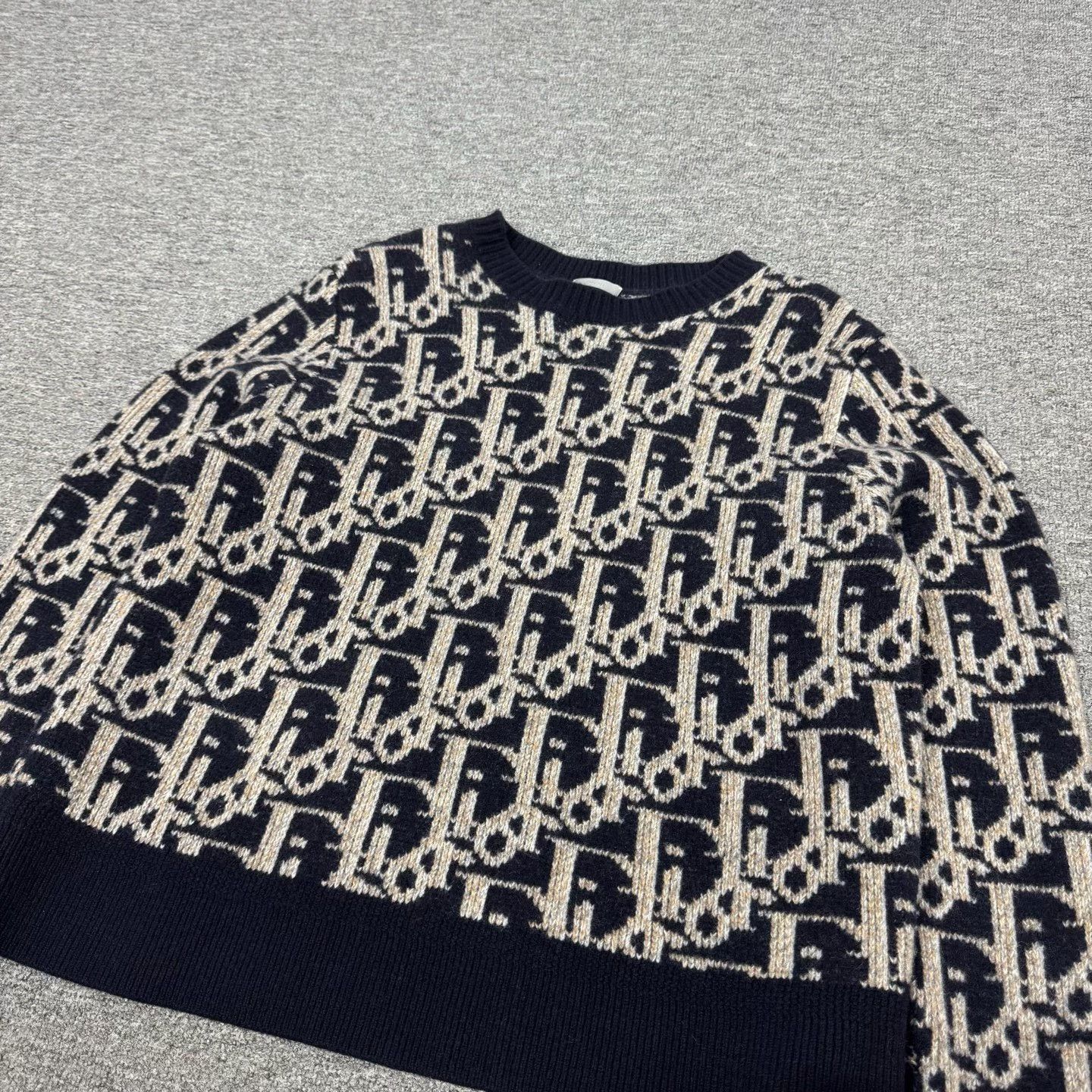Dior Dior Oblique Monogram Wool Sweater Size L Size US L / EU 52-54 / 3 - 5 Thumbnail