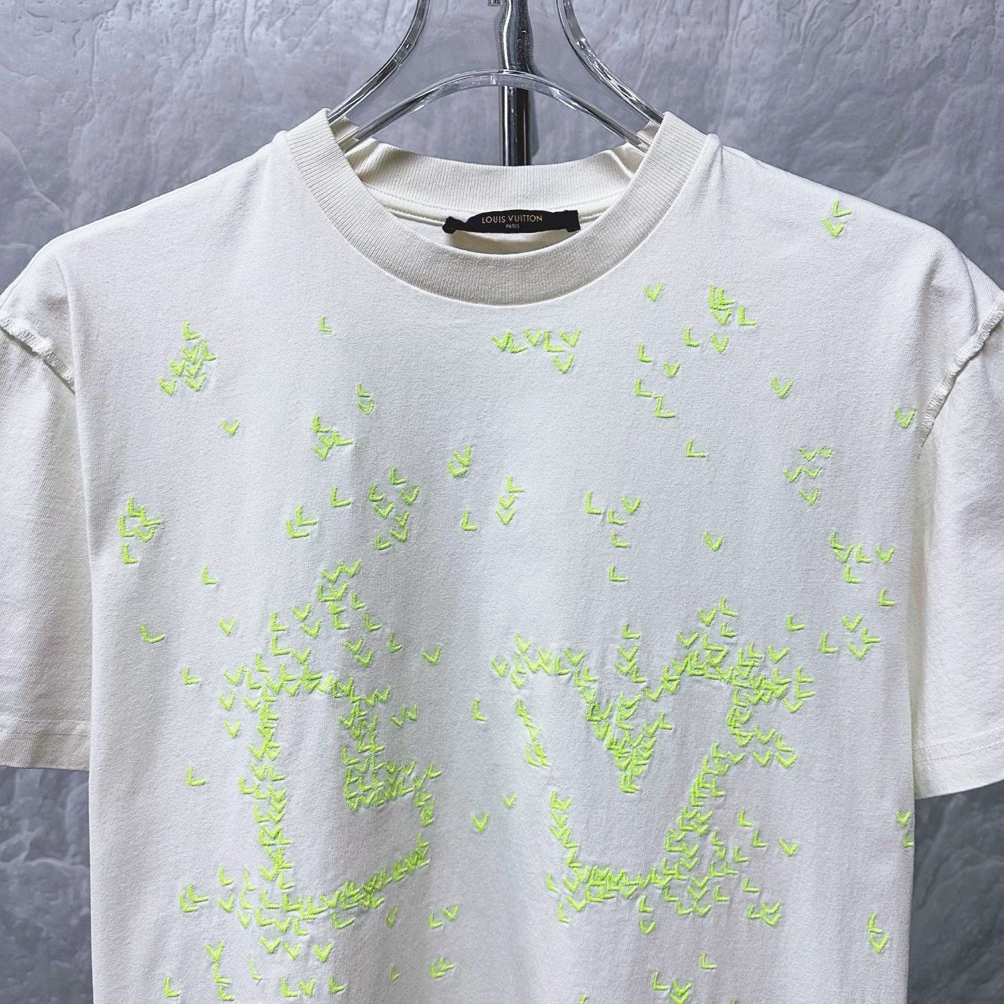 Louis Vuitton Louis Vuitton LV Embroidery T-Shirt XXL Size US XXL / EU 58 / 5 - 3 Thumbnail