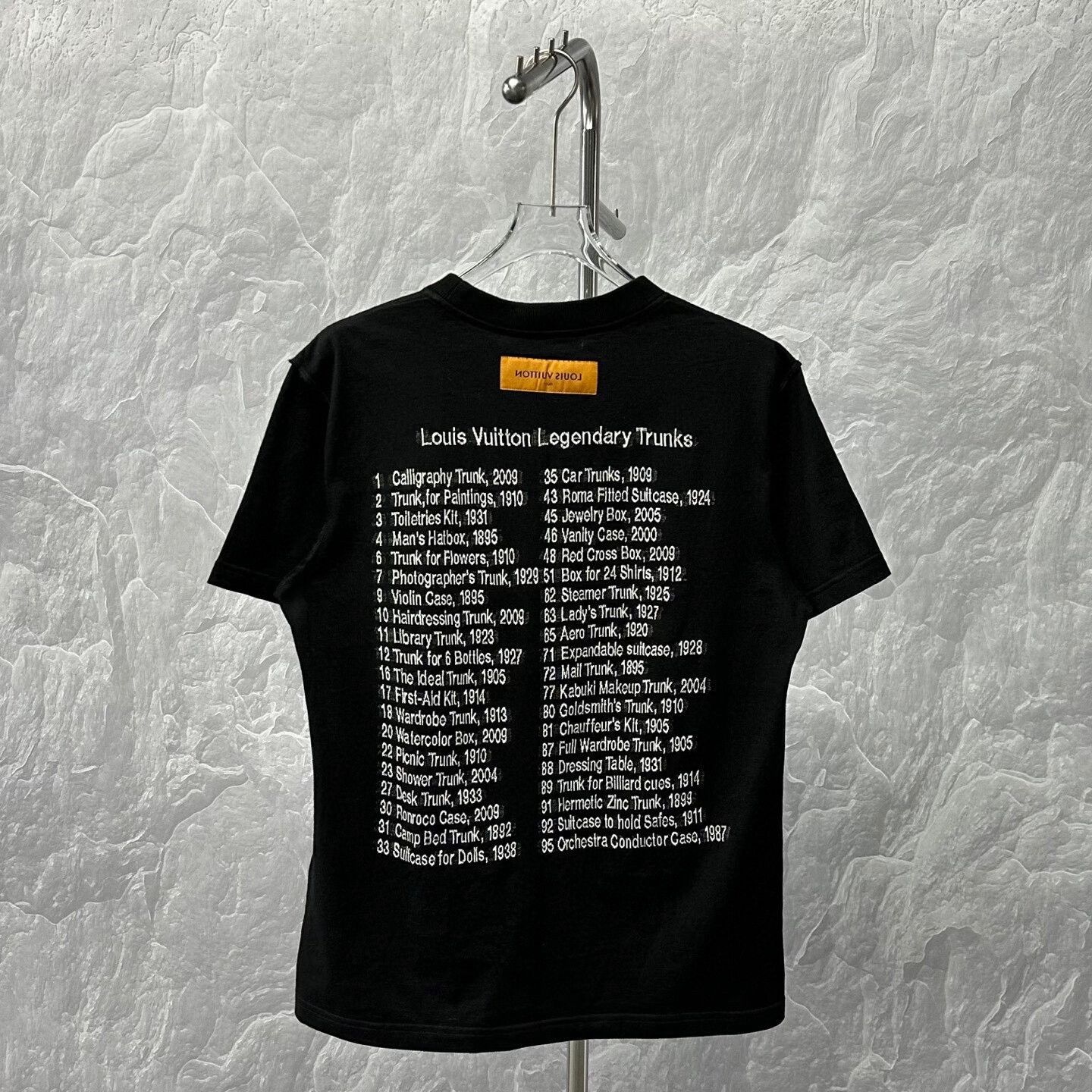 Louis Vuitton Louis Vuitton Legendary Trunks Graphic T-Shirt XS Size US XS / EU 42 / 0 - 5 Thumbnail