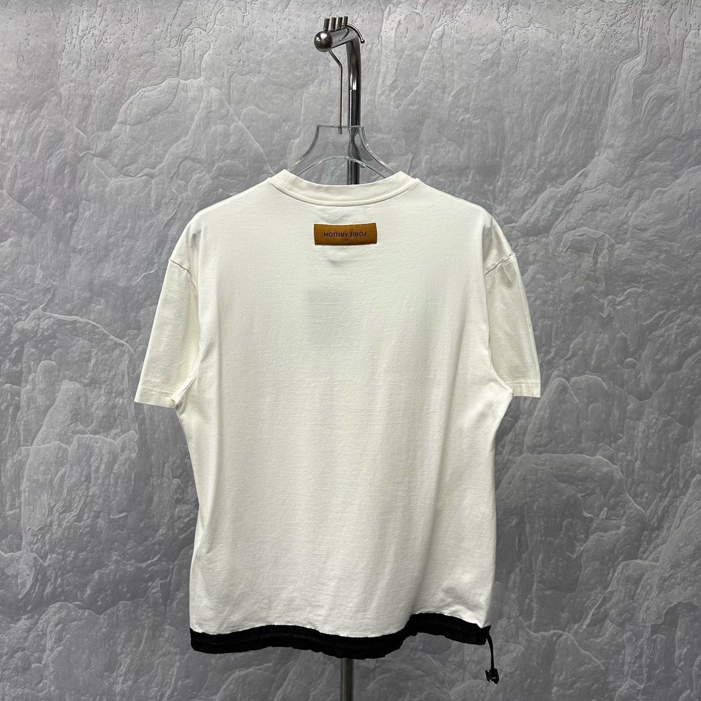 Louis Vuitton Louis Vuitton Pocket T-Shirt XL Size US XL / EU 56 / 4 - 5 Thumbnail