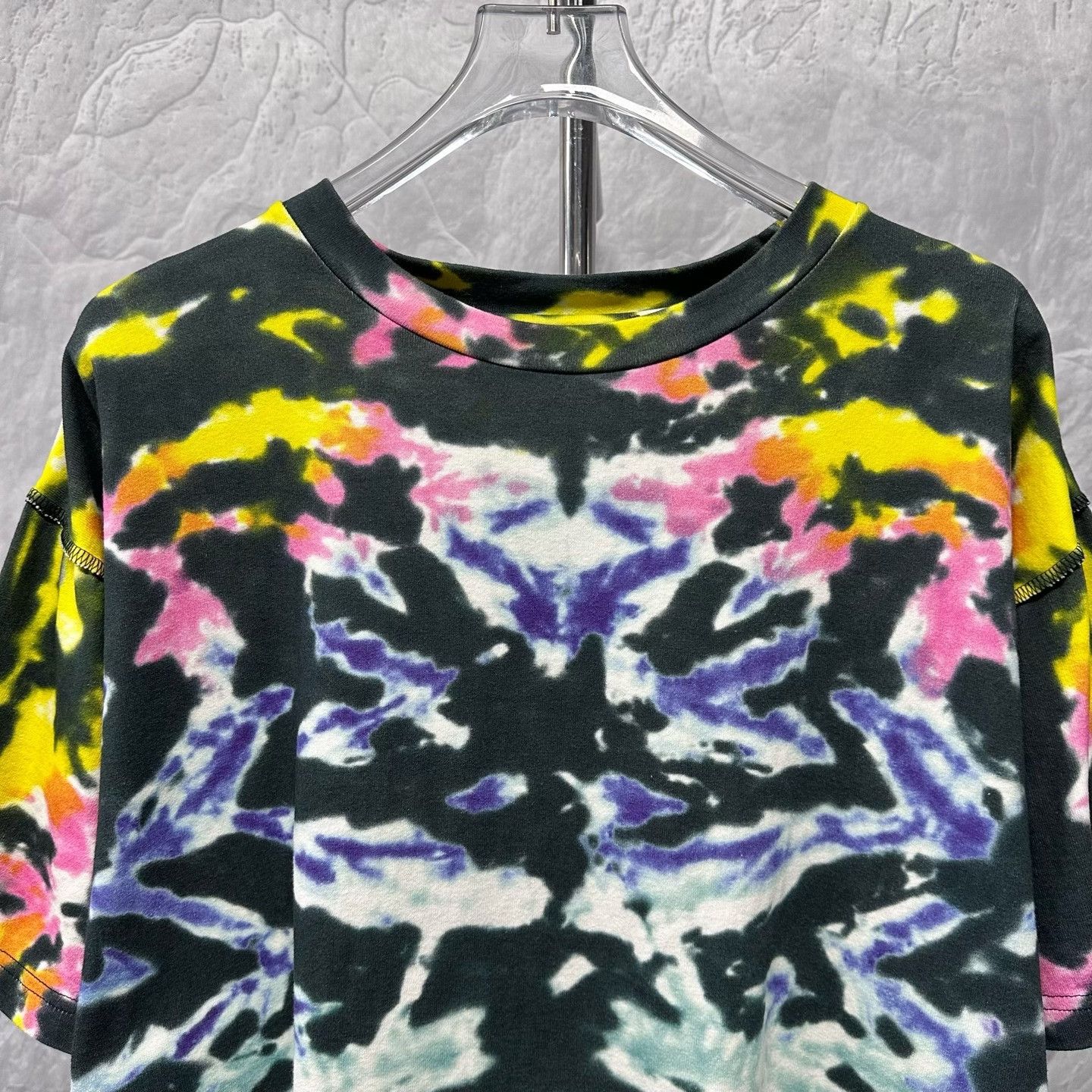Louis Vuitton Louis Vuitton Tie-Dye Print T-Shirt Size L Size US L / EU 52-54 / 3 - 3 Thumbnail