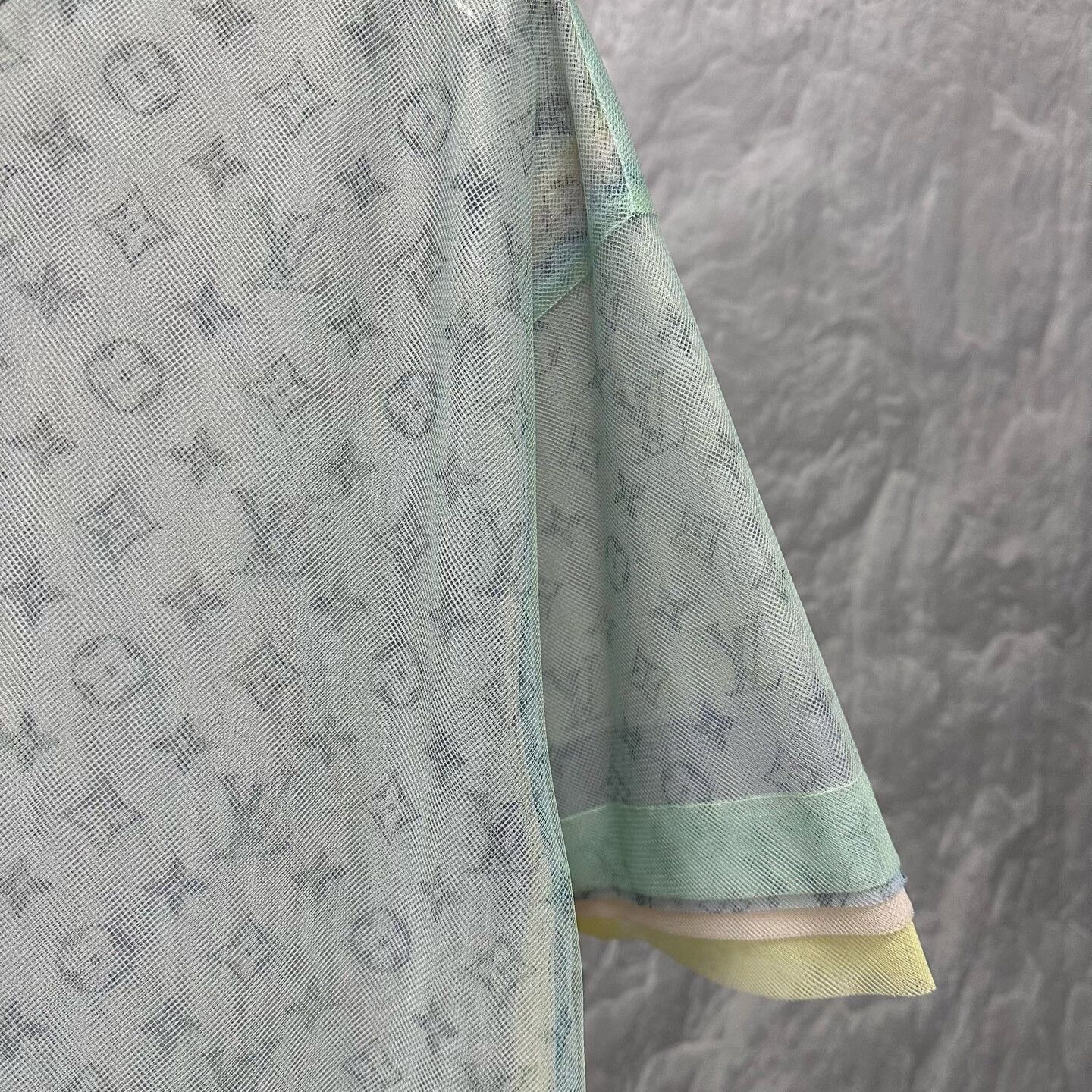 Louis Vuitton Louis Vuitton Monogram Organza Short Sleeve T-Shirt XS Size US XS / EU 42 / 0 - 4 Thumbnail