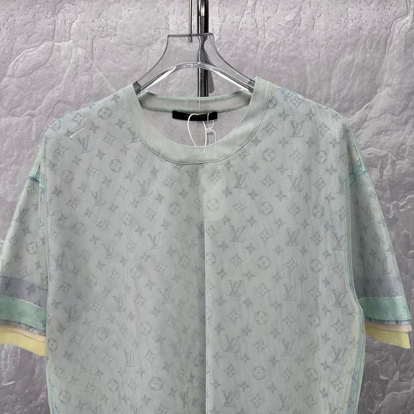 Louis Vuitton Louis Vuitton Monogram Organza Short Sleeve T-Shirt XS Size US XS / EU 42 / 0 - 3 Thumbnail