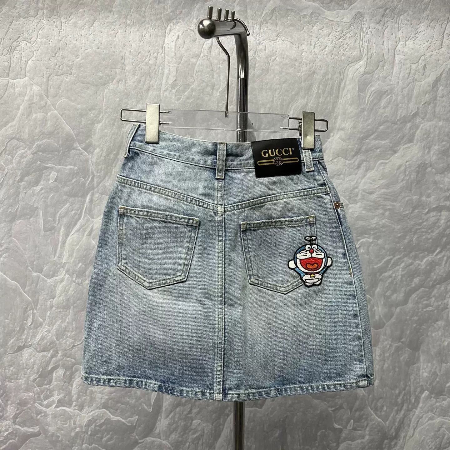 Gucci Gucci x Doraemon Embroidered Denim Skirt Size 36 Size 25" / US 0 / IT 36 - 6 Thumbnail