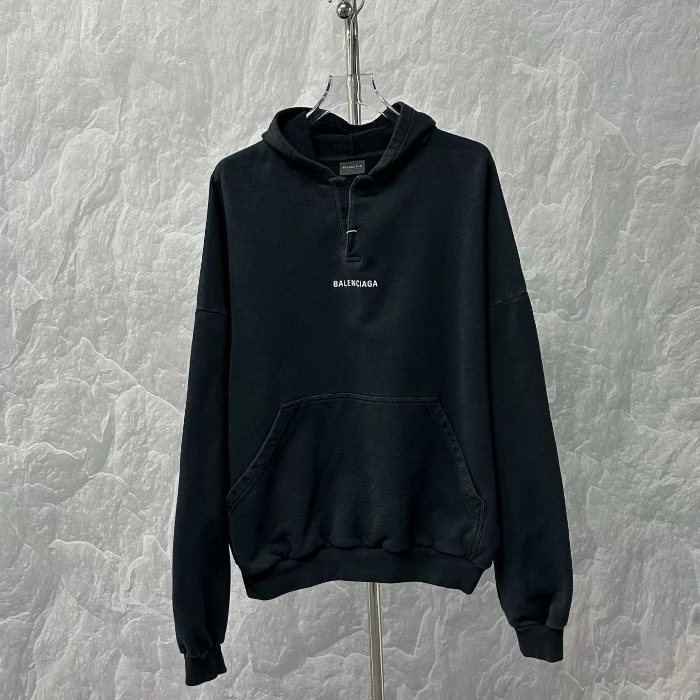Balenciaga Balenciaga Embroidered Logo Hoodie XS Size US XS / EU 42 / 0 - 2 Thumbnail