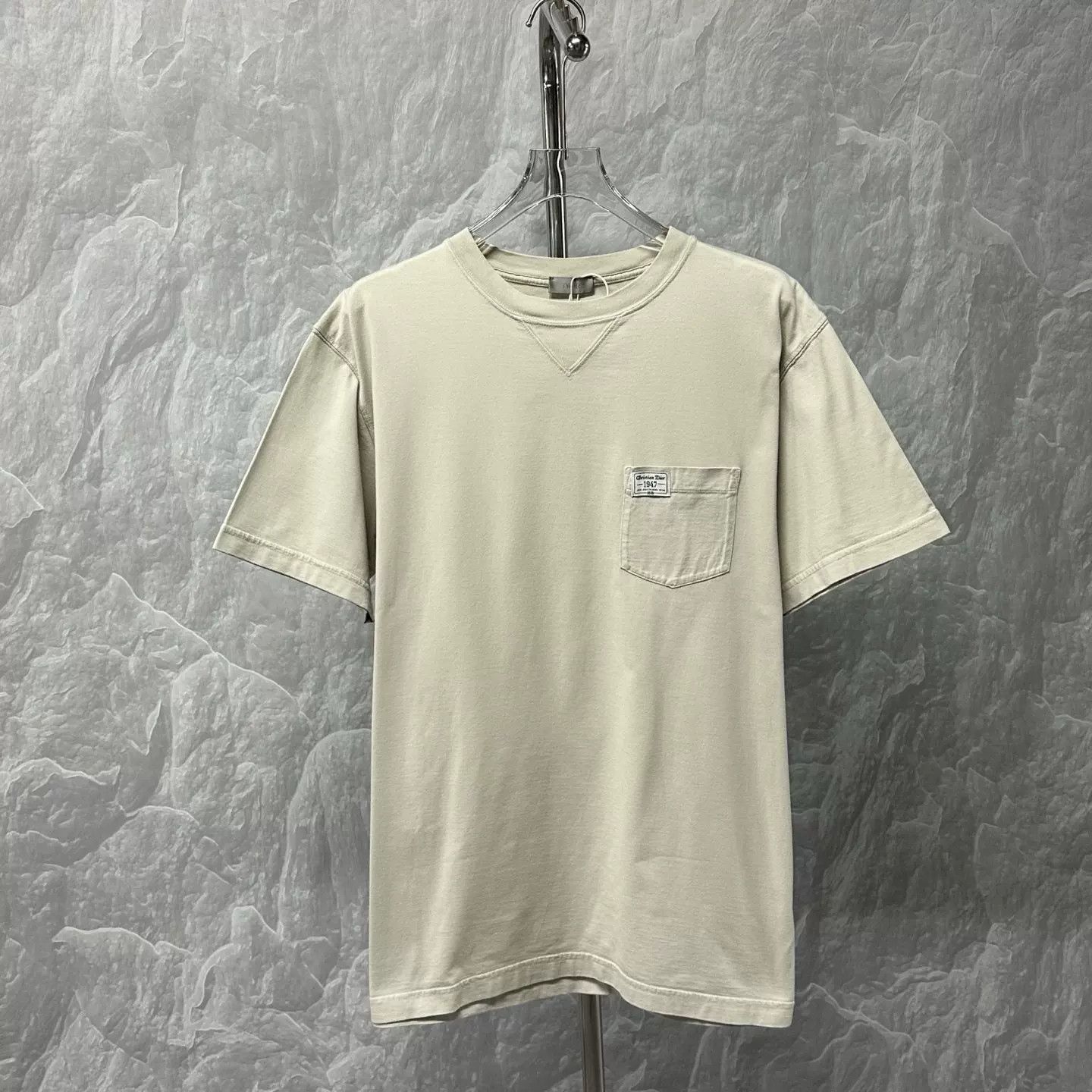 Dior Dior 1947 Embroidered Pocket T-Shirt L Size US L / EU 52-54 / 3 - 2 Thumbnail