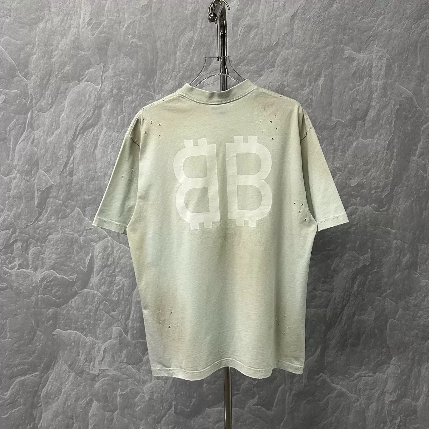 Balenciaga Balenciaga Bitcoin Distressed T-Shirt Size S Size US S / EU 44-46 / 1 - 5 Thumbnail