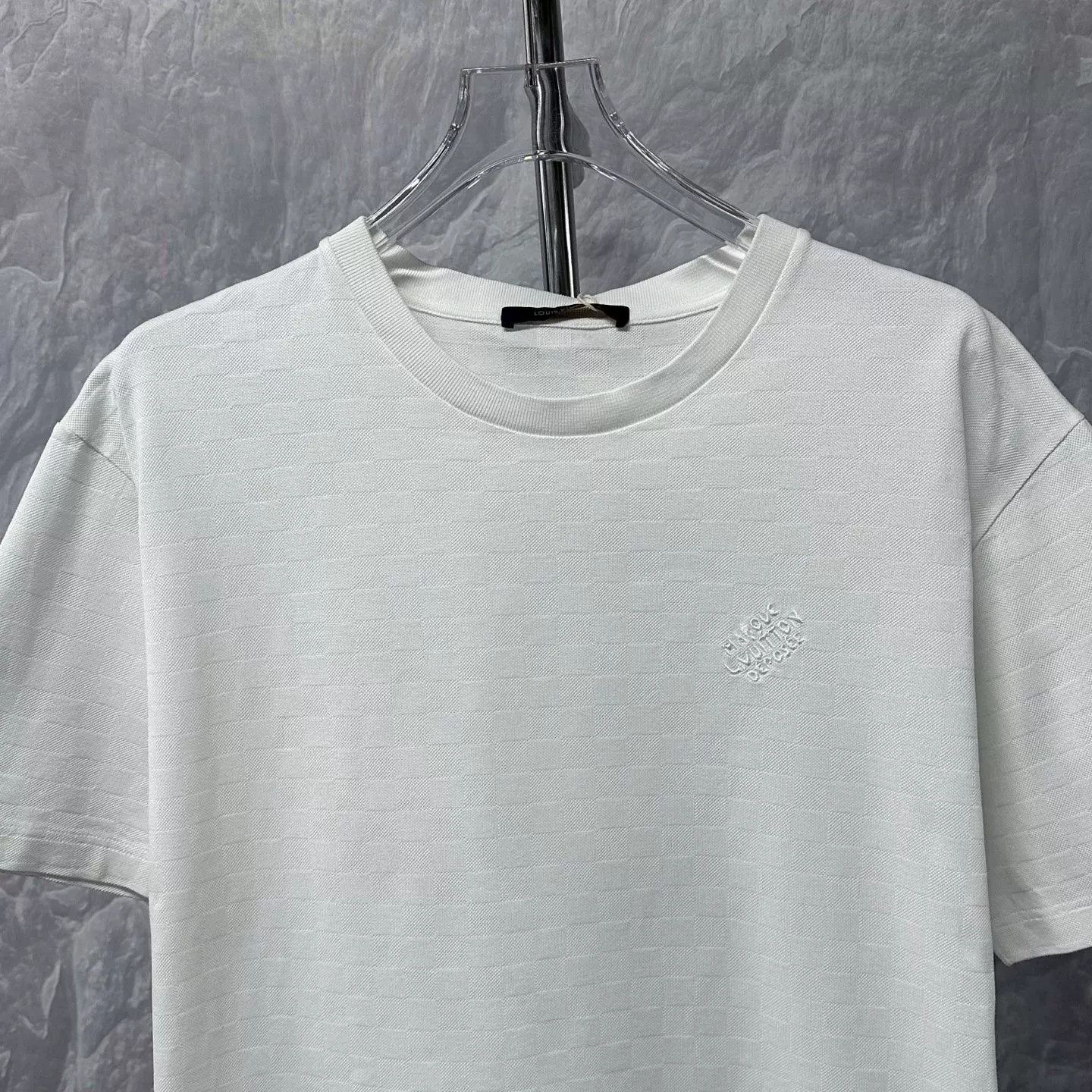 Louis Vuitton Louis Vuitton Damier Embroidery T-Shirt XL Size US XL / EU 56 / 4 - 3 Thumbnail