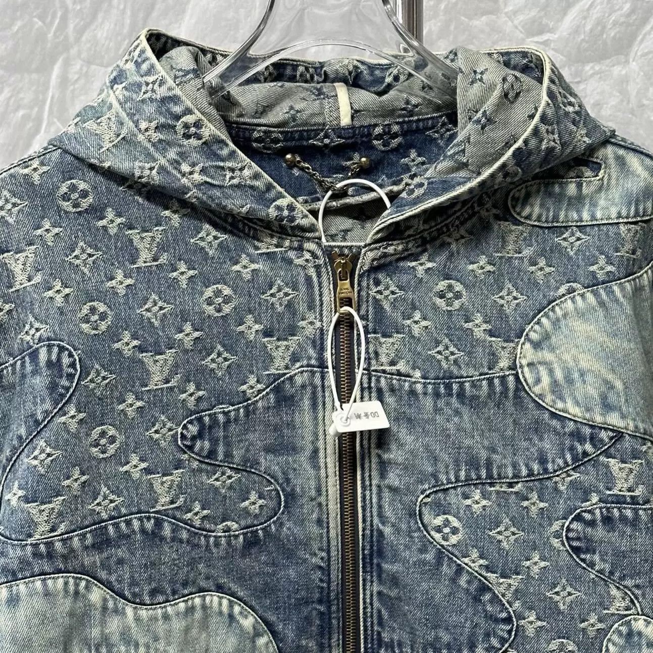 Louis Vuitton Louis Vuitton x Nigo Patchwork Monogram Denim Hoodie 48 Size US M / EU 48-50 / 2 - 3 Thumbnail