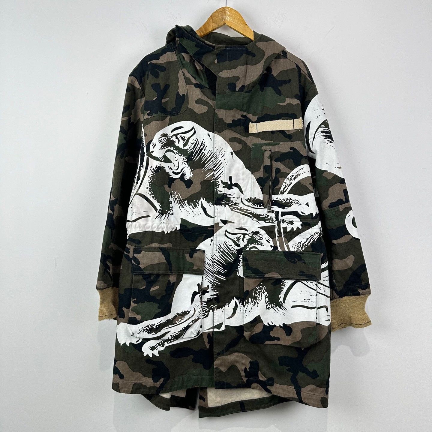 Valentino Valentino Camo Panther Print Parka 50 Size US M / EU 48-50 / 2 - 2 Thumbnail