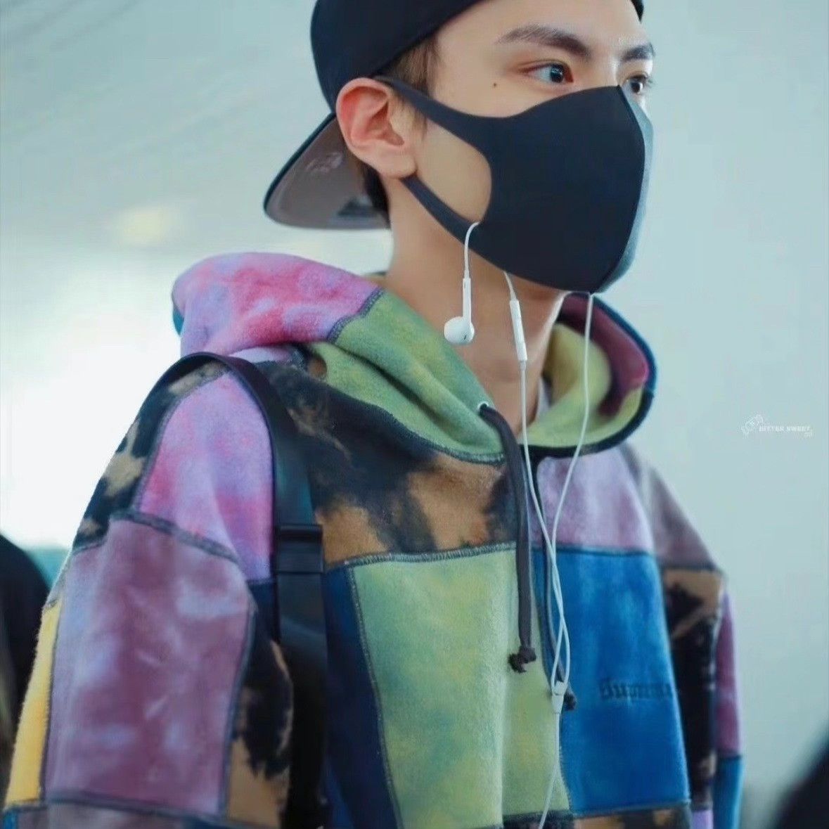 Supreme Supreme Patchwork Tie Dye Hooded Sweatshirt Size M Size US M / EU 48-50 / 2 - 9 Thumbnail