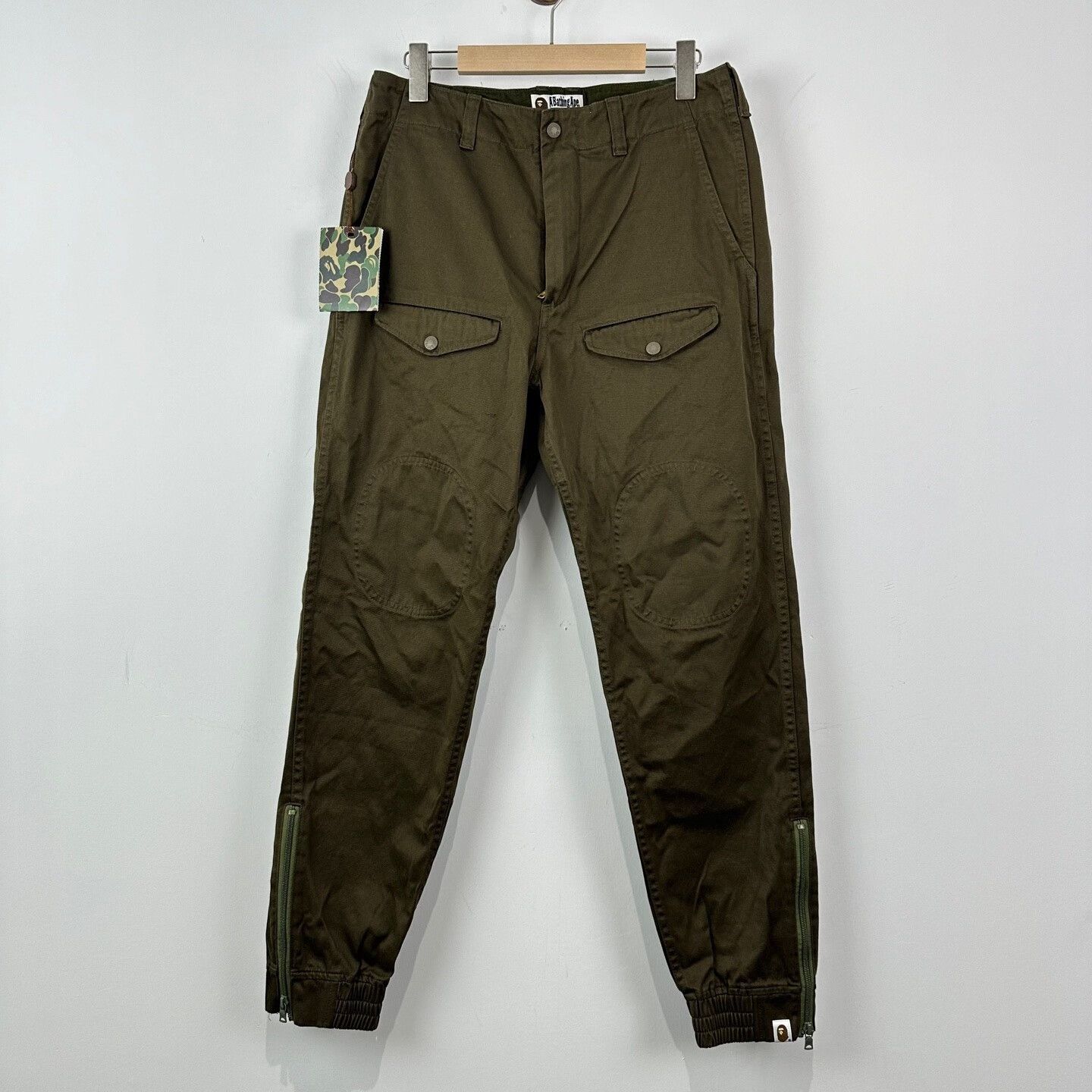 Bape BAPE Olive Knee Patch Zipper Cargo Pants S Size US 30 / EU 46 - 2 Thumbnail