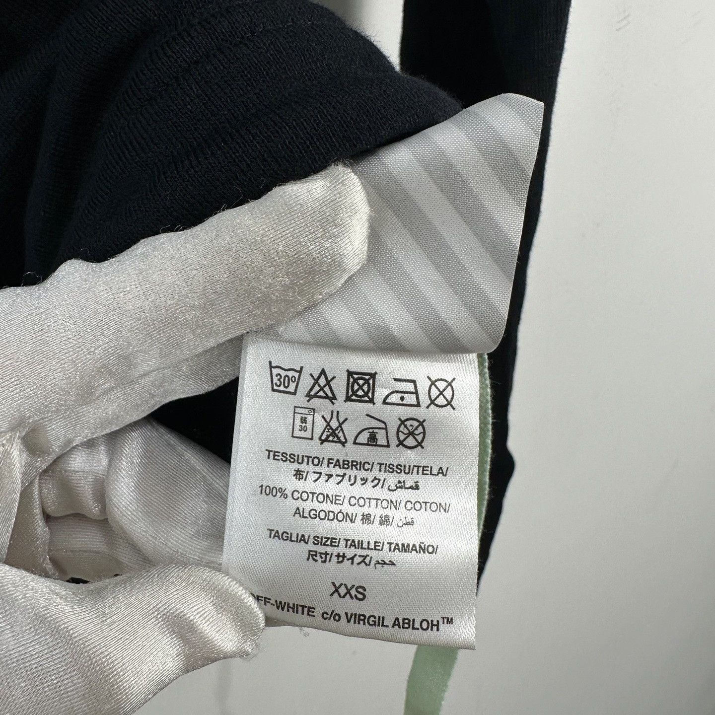 Off-White Off-White Arrow Graphic Long Sleeve Sweatshirt XXS Size US XXS / EU 40 - 6 Thumbnail