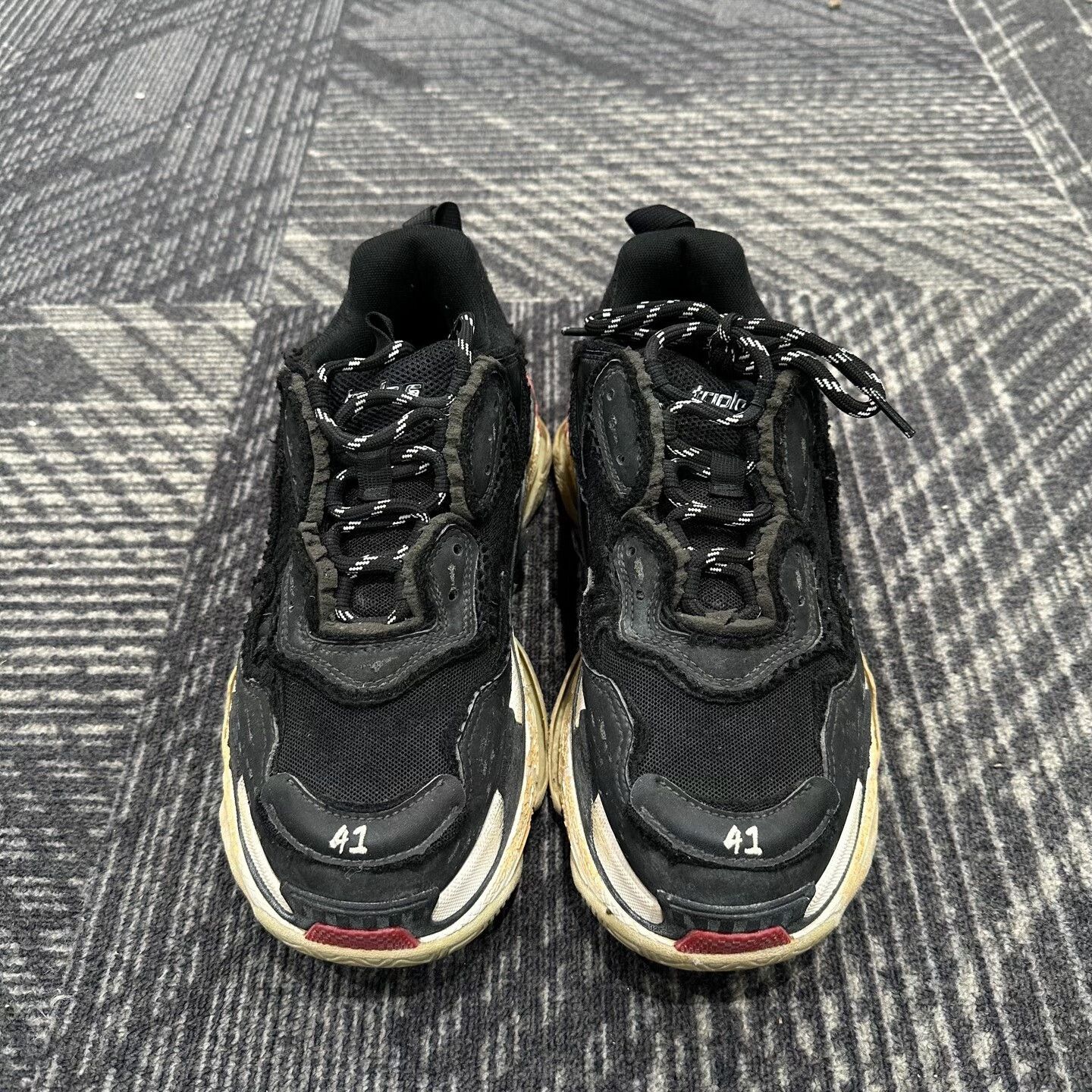 Balenciaga Balenciaga Triple S Distressed Sneakers EU 41 Size US 8 / EU 41 - 3 Thumbnail