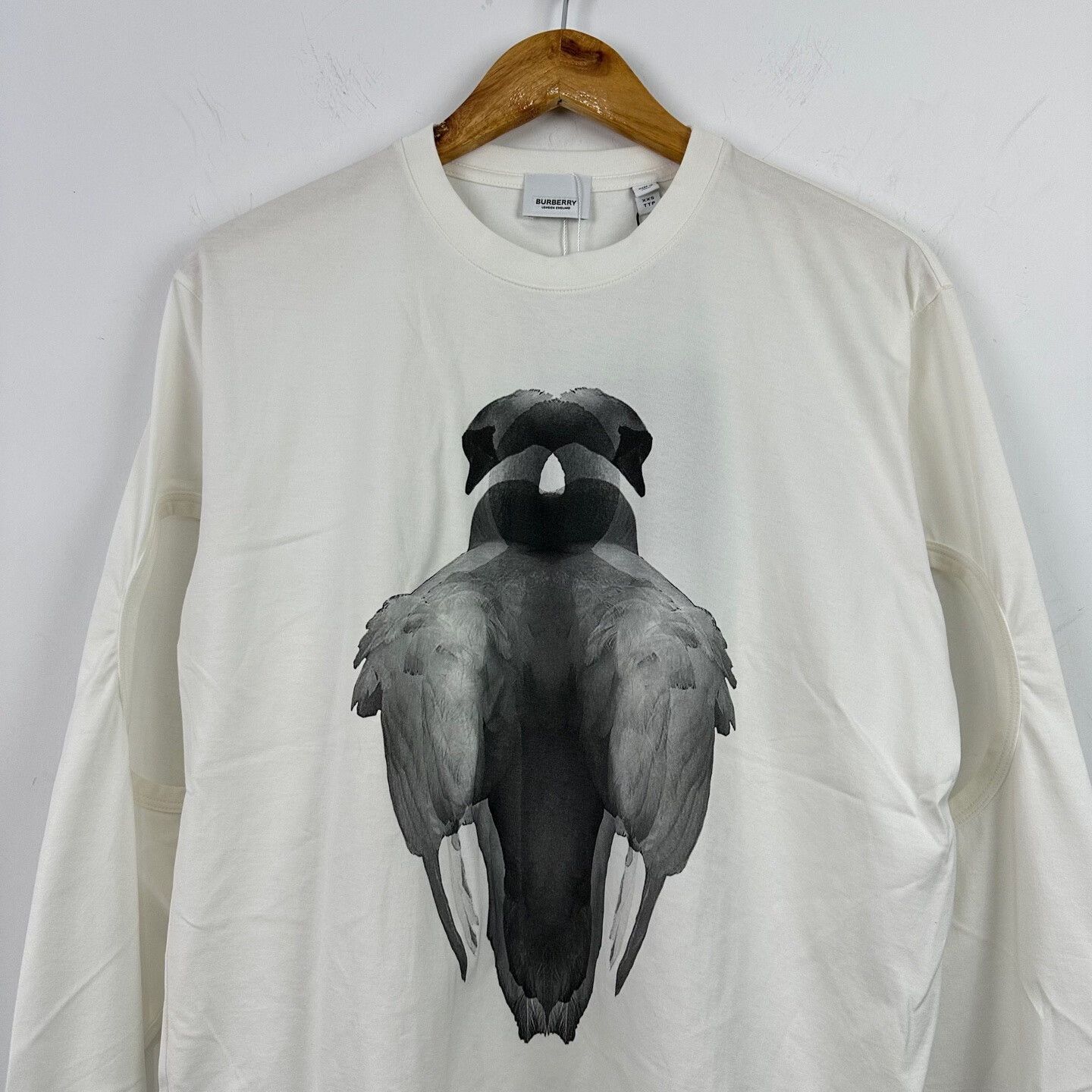 Burberry Burberry Swan Print Cutout Long Sleeve T-Shirt US XXS Size US XXS / EU 40 - 5 Thumbnail