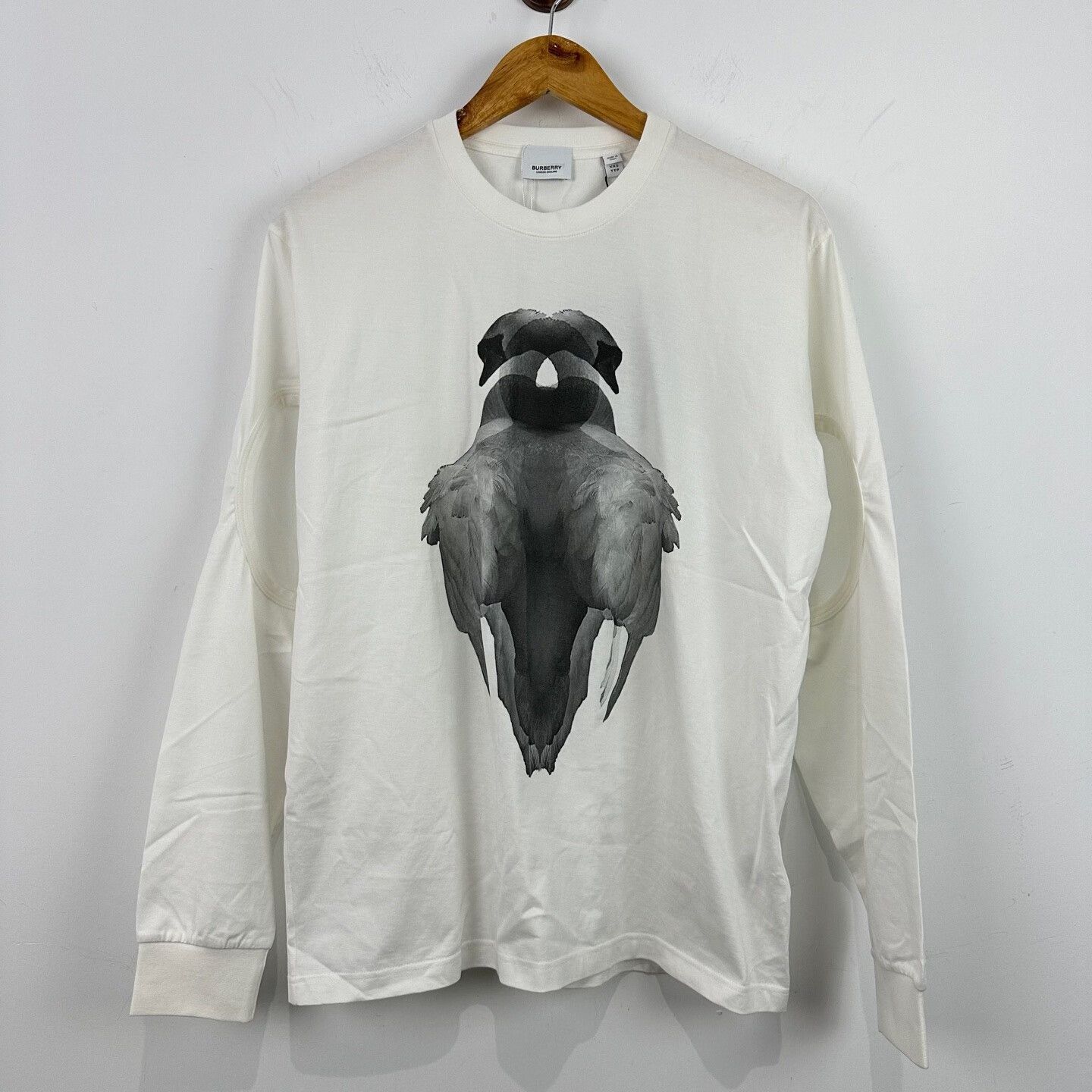 Burberry Burberry Swan Print Cutout Long Sleeve T-Shirt US XXS Size US XXS / EU 40 - 2 Thumbnail