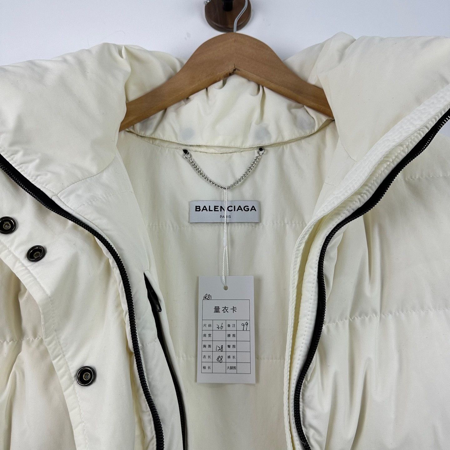 Balenciaga Balenciaga Logo Scarf Puffer Jacket FR 36 Size XS / US 0-2 / IT 36-38 - 4 Thumbnail