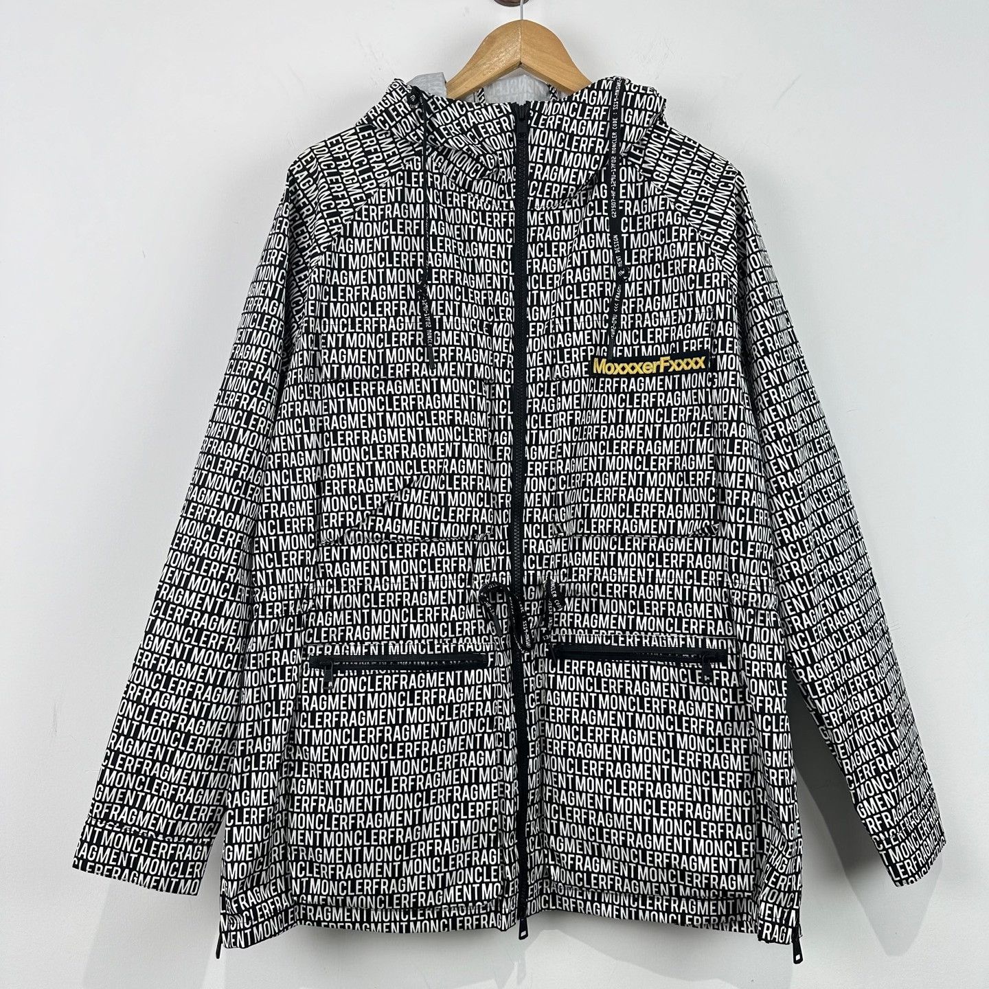 Moncler Moncler x Fragment All-Over Logo Windbreaker Jacket Size 2 Size US M / EU 48-50 / 2 - 2 Thumbnail