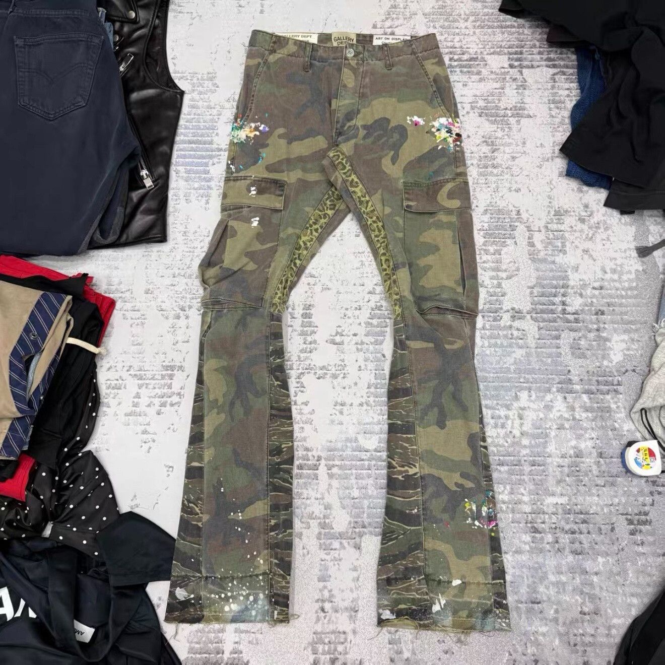 Gallery Dept. GALLERY DEPT. Paint Splatter Camo Flares 28 Size US 28 / EU 44 - 4 Thumbnail