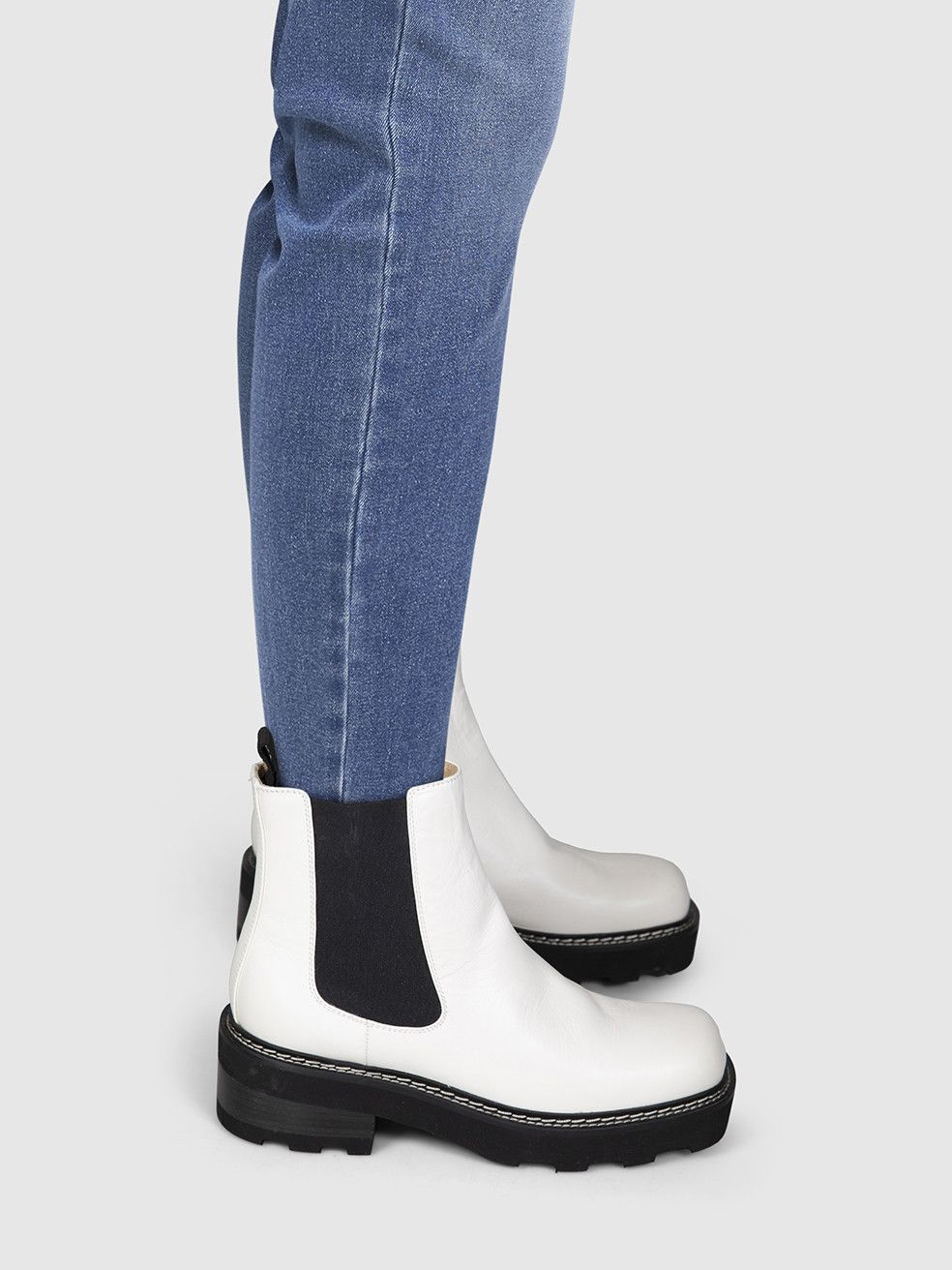 Gabriela Hearst White Leather Chelsea Boots Size US 8 / IT 38 - 2 Thumbnail