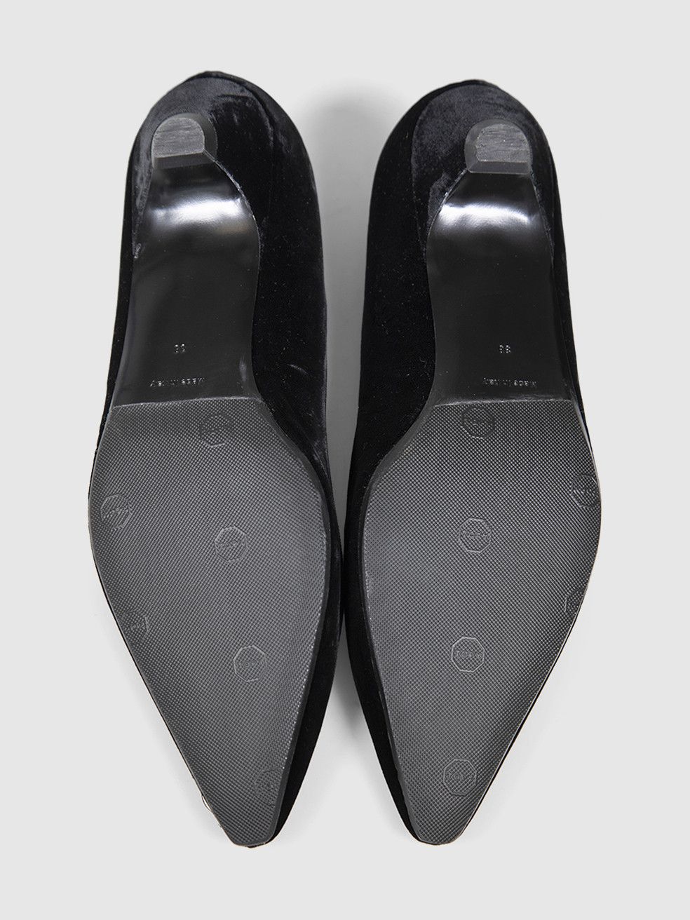 Toteme Black Velvet Kitten Heel Pumps Size US 8 / IT 38 - 4 Thumbnail