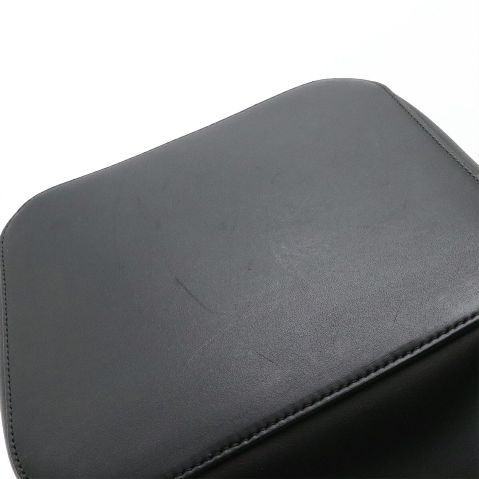 Loewe LOEWE Pebble Bucket Bag Medium Shoulder Smooth Calf Leather Black AANBBBWX01 Size ONE SIZE - 5 Thumbnail