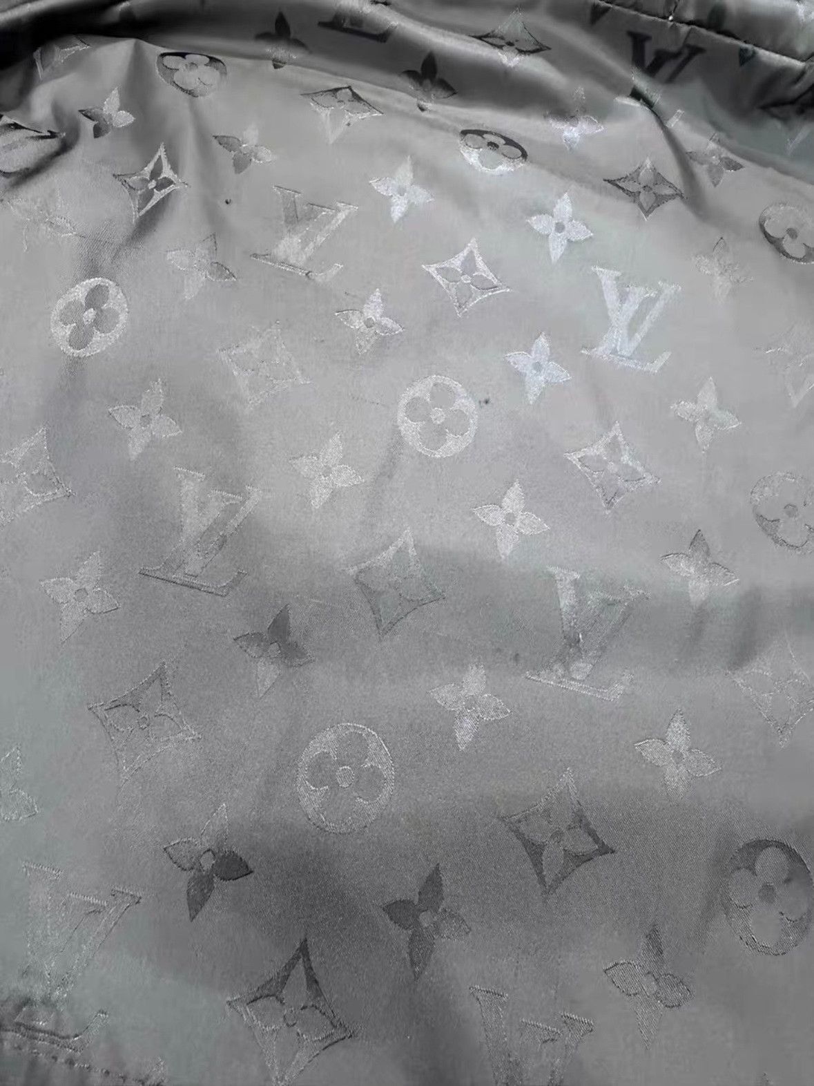 Louis Vuitton Louis Vuitton Reversible Monogram Windbreaker Size 52 Size US L / EU 52-54 / 3 - 9 Thumbnail