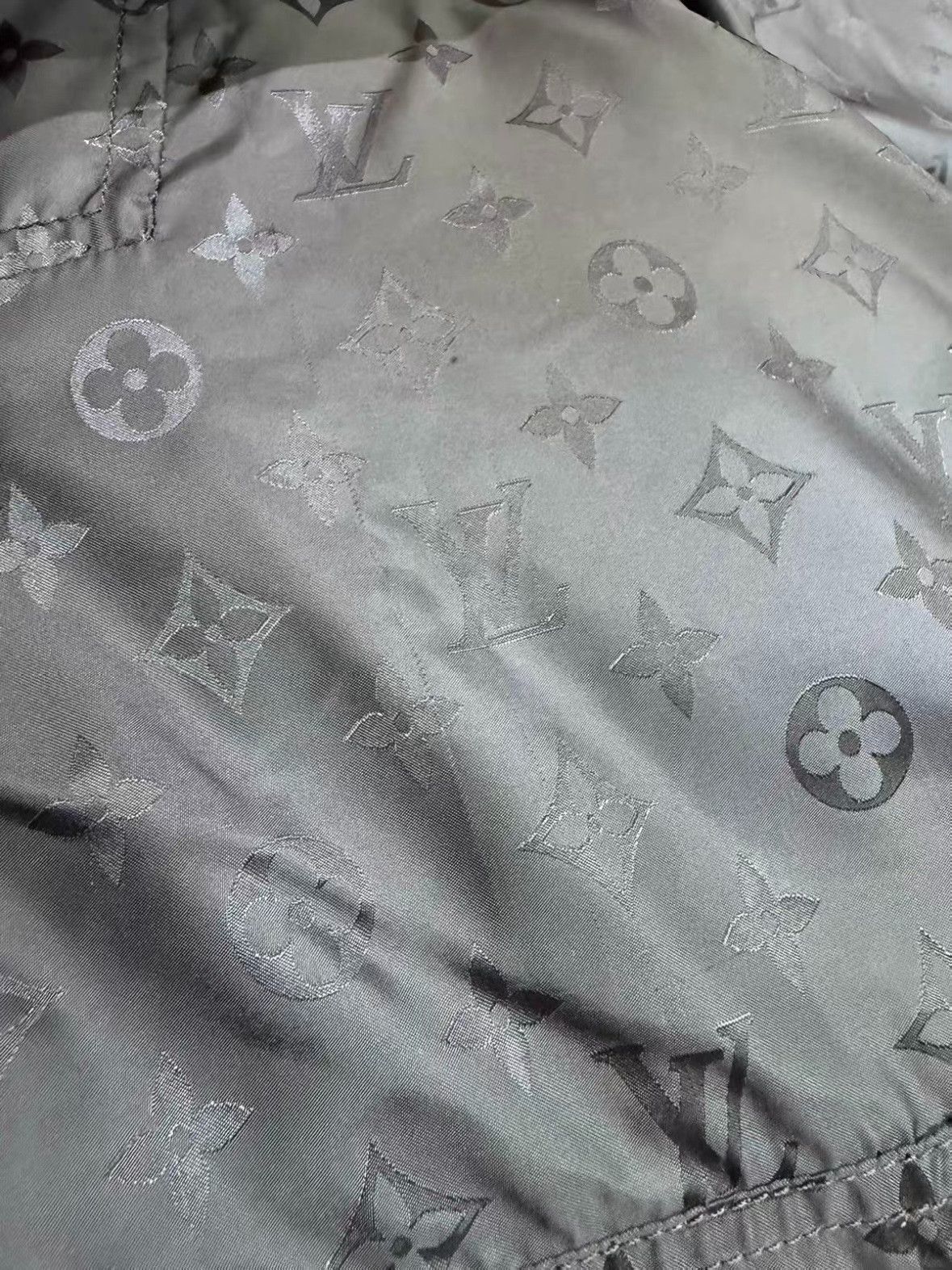 Louis Vuitton Louis Vuitton Reversible Monogram Windbreaker Size 52 Size US L / EU 52-54 / 3 - 10 Thumbnail
