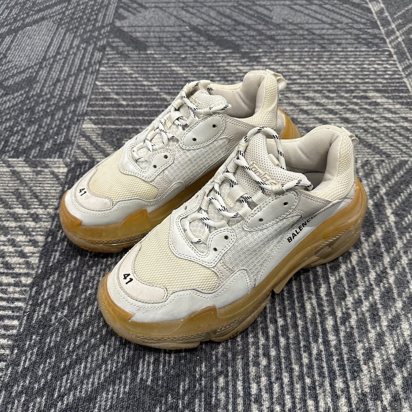 Balenciaga Balenciaga Triple S Clear Sole Sneakers Size 41 Size US 8 / EU 41 - 2 Thumbnail